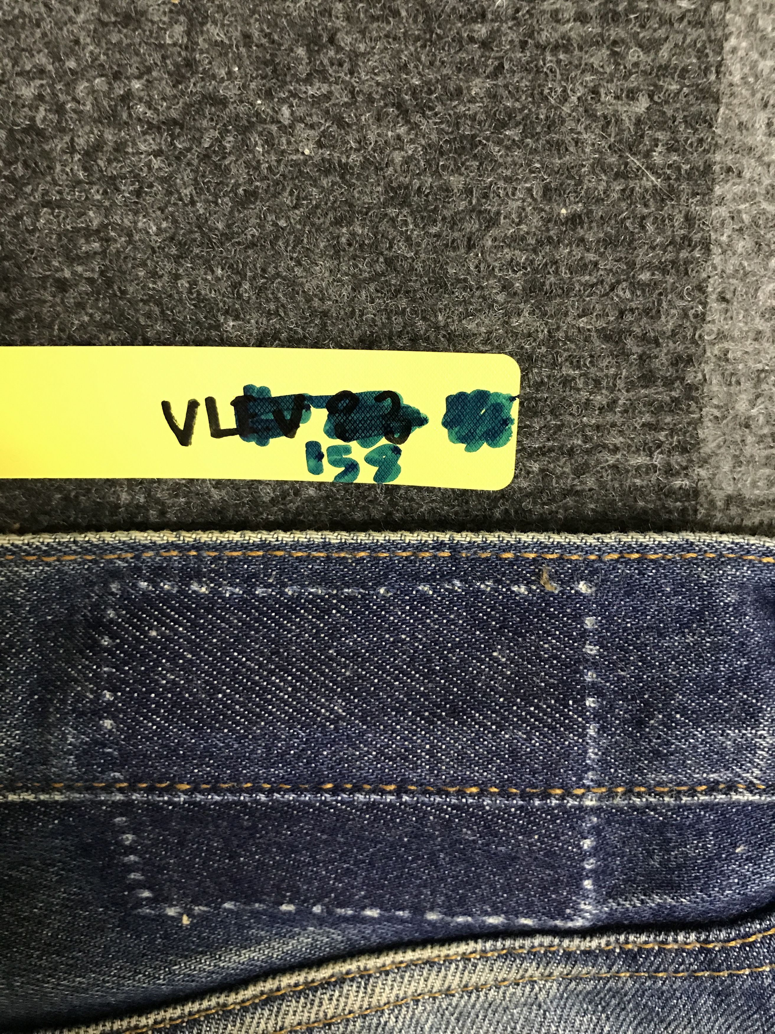 Levi's VL158-Vintage Levis 501 Dirty Distressed Jeans Size US 28 / EU 44 - 18 Thumbnail