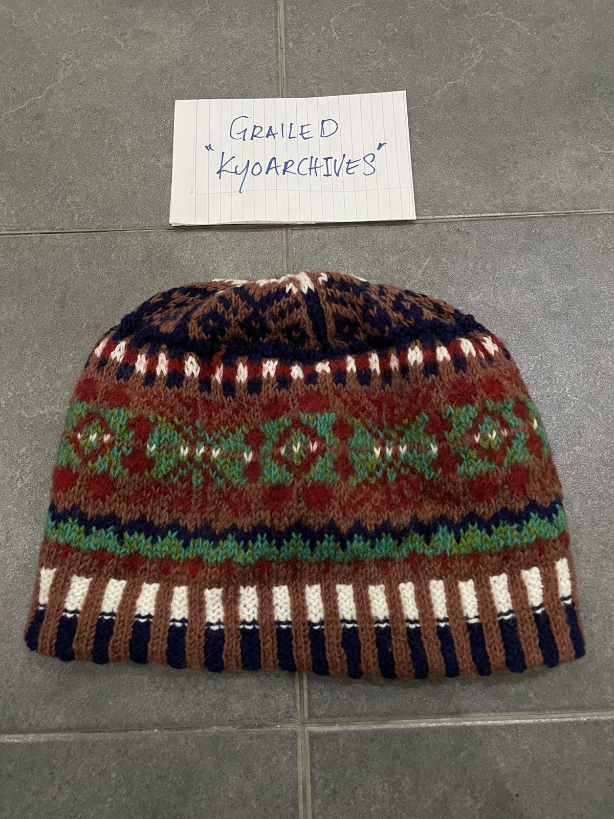 Handmade VINTAGE HANDMADE BEANIE Size ONE SIZE - 1 Thumbnail