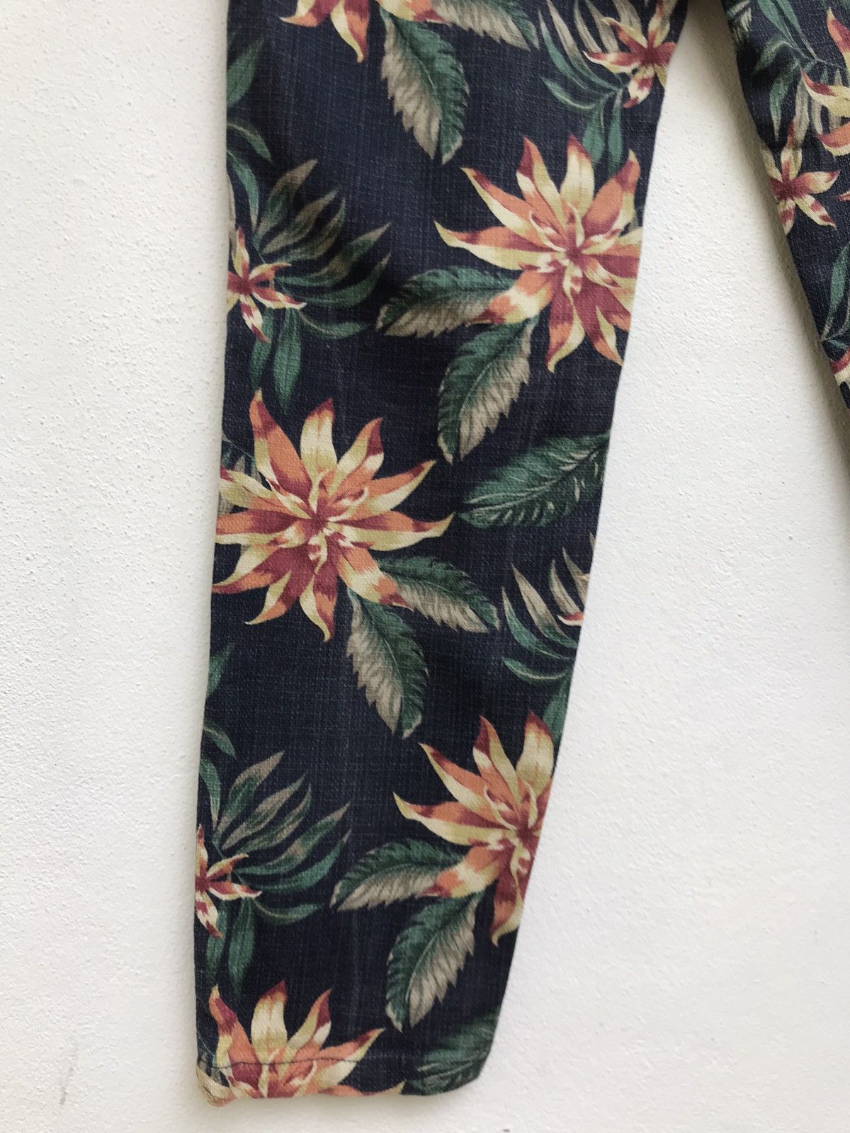 Indigo × Japanese Brand × NANO universe Rare🔥Nano Universe Indigo Sashiko Florals Flower Pants Size US 31 - 8 Thumbnail