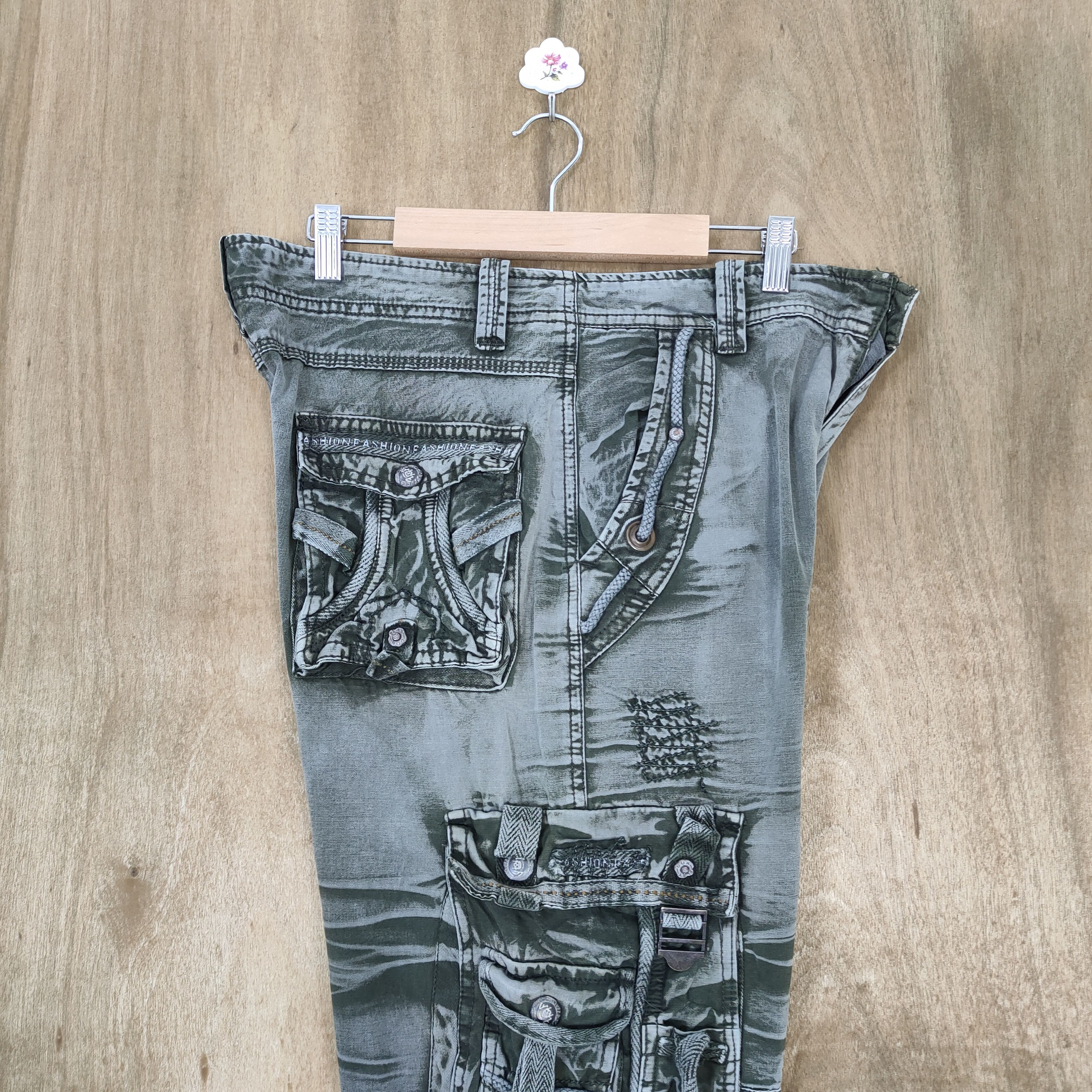 Japanese Brand VINTAGE JAPANESE BONDAGE FADED CARGO PANTS Size US 32 / EU 48 - 16 Thumbnail
