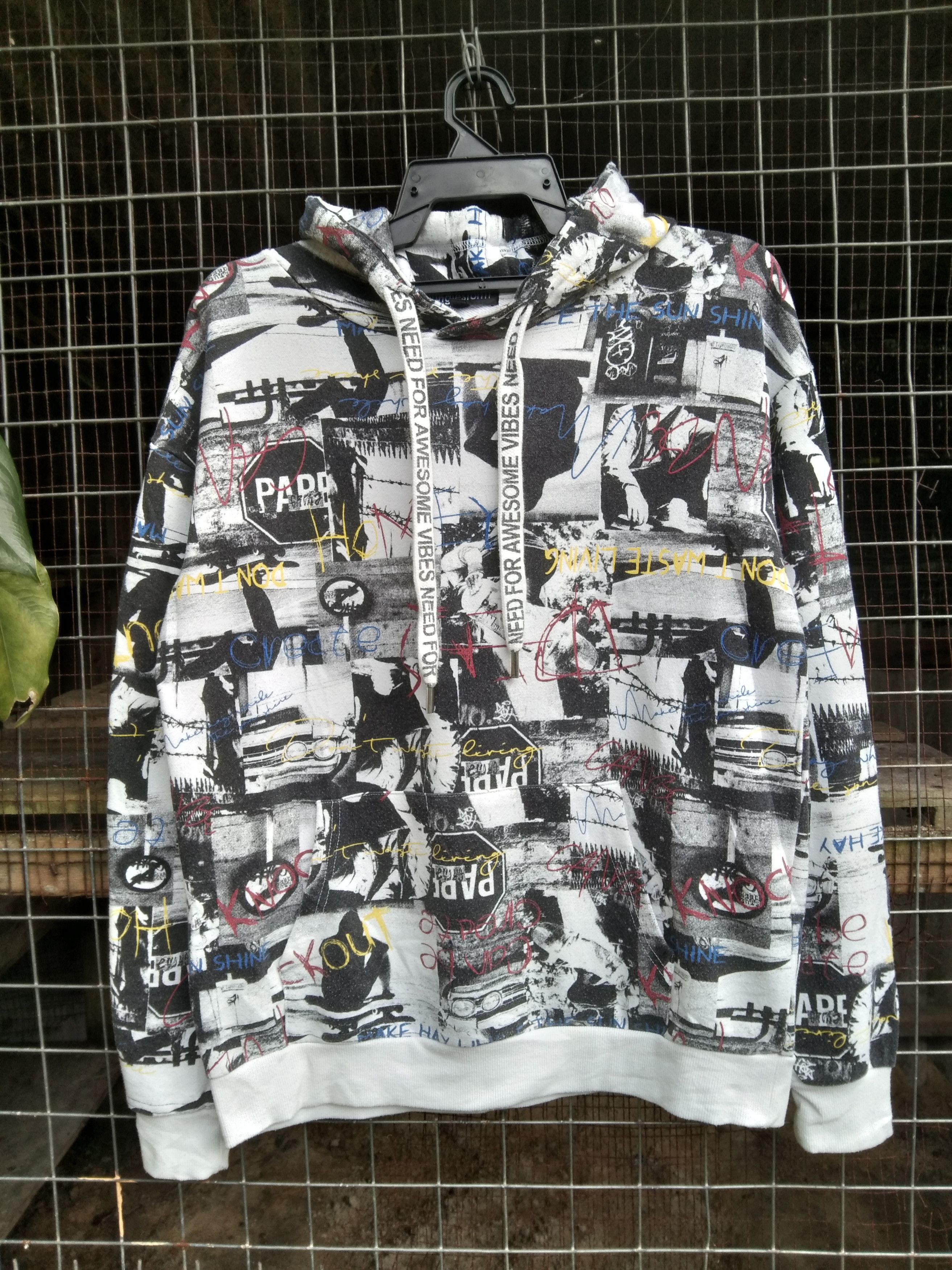 Pre-owned Print All Over Me Jungle Storm Men's Hoodie All Over Print (size Medium) In Multicolor