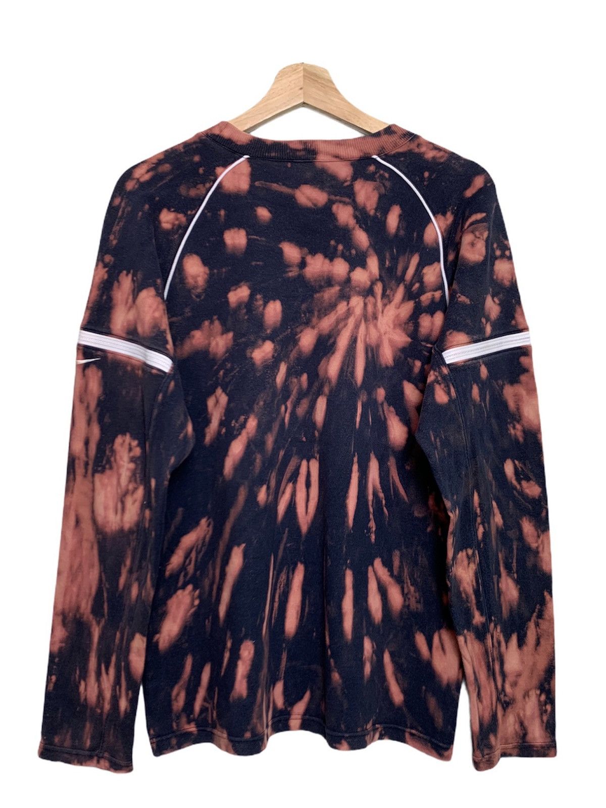 Nike Vintage Y2K Nike Swoosh Custom Bleach Crewneck Travis Scott Size US M / EU 48-50 / 2 - 2 Thumbnail