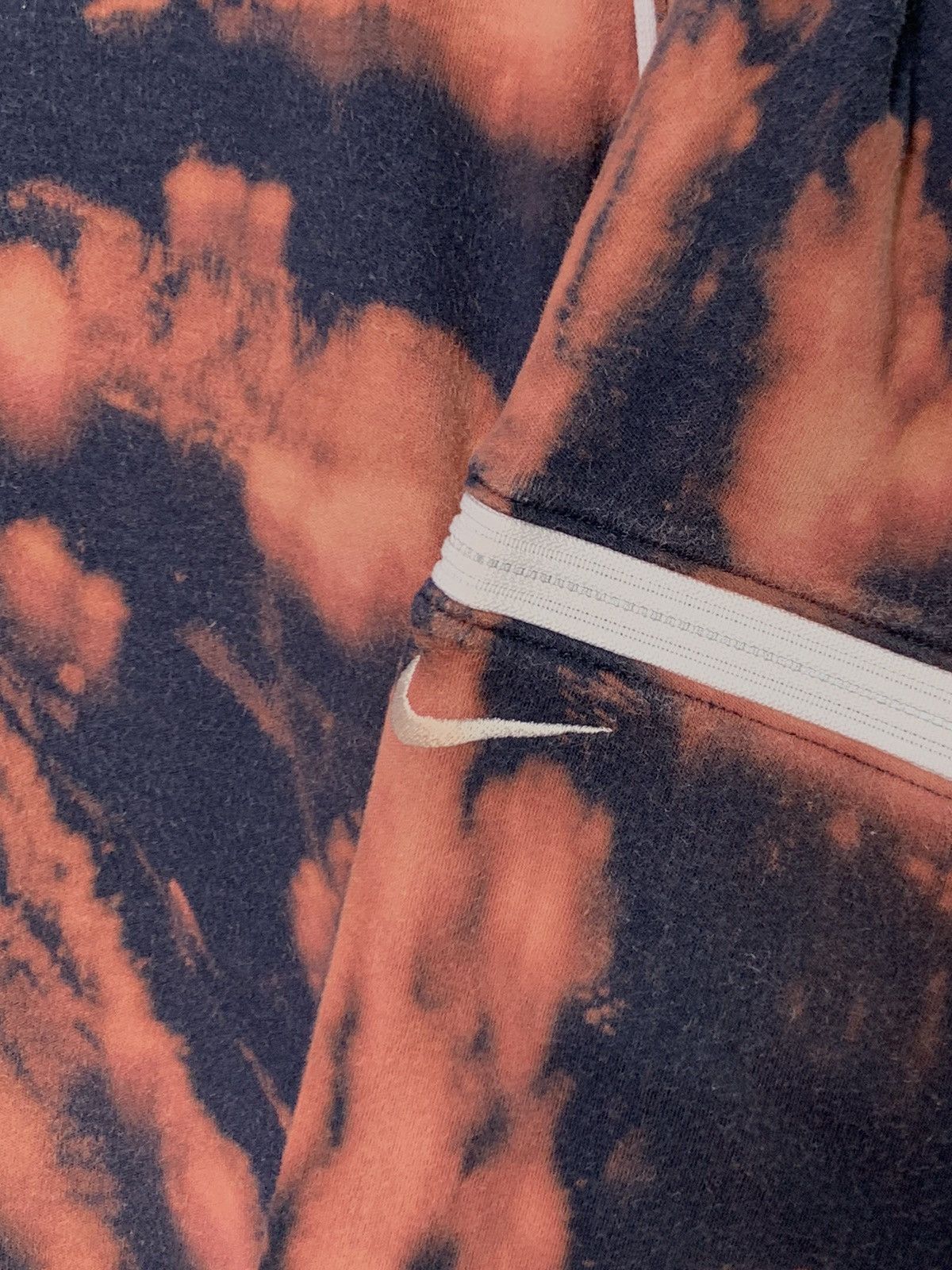 Nike Vintage Y2K Nike Swoosh Custom Bleach Crewneck Travis Scott Size US M / EU 48-50 / 2 - 4 Thumbnail