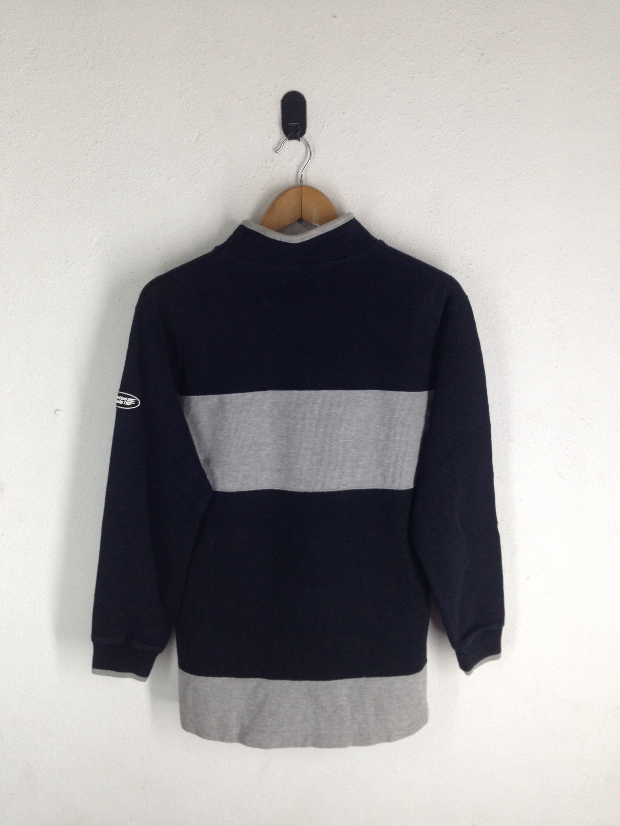 Benetton BENETTON SWEATSHIRT, Medium big logo, vintage, Size US M / EU 48-50 / 2 - 2 Thumbnail