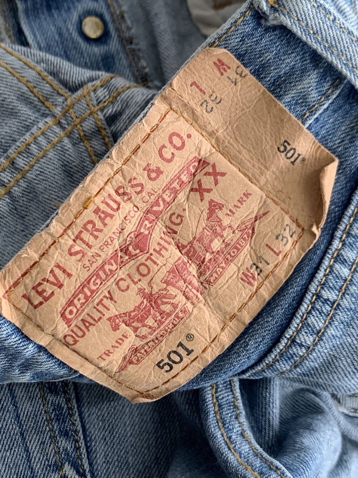 Levi's Vintage Levis 501 Distressed Painted Denim Jeans Size US 32 / EU 48 - 9 Thumbnail
