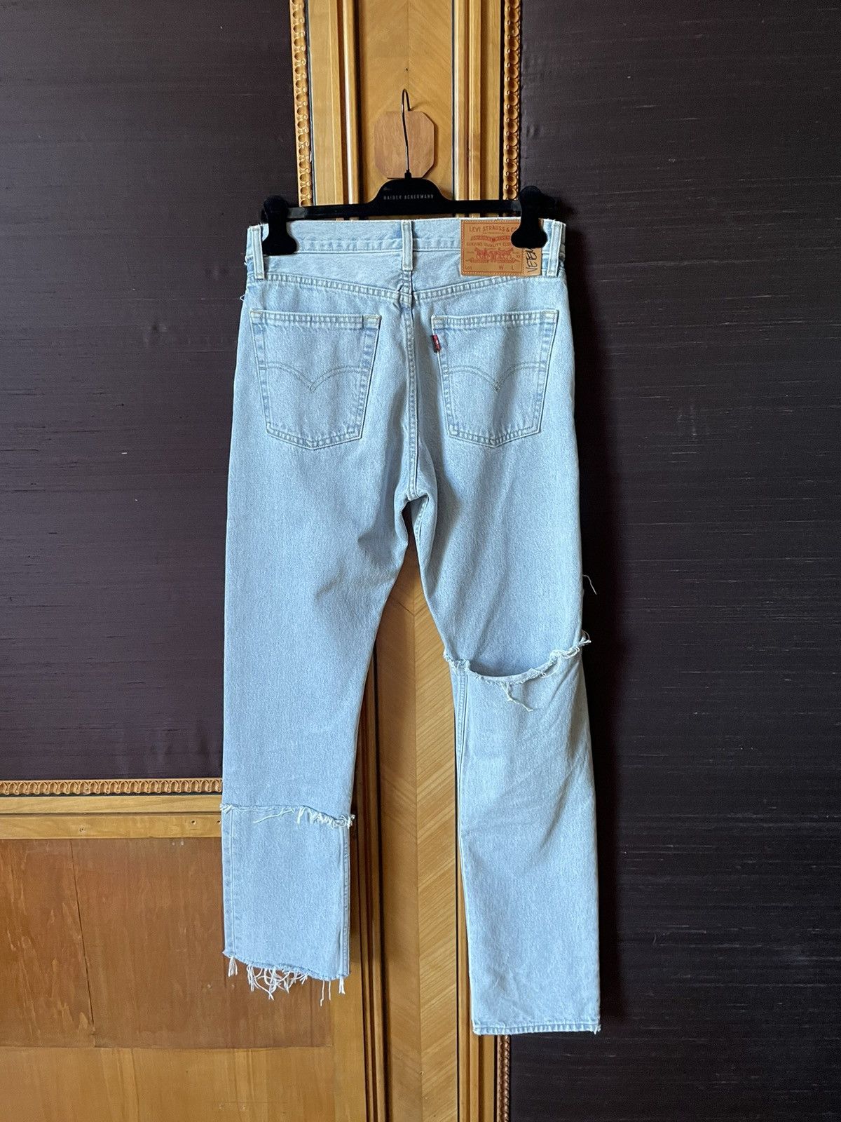 Vetements FW19 Asymmetrical Legs Graffiti Denim Size US 30 / EU 46 - 6 Thumbnail