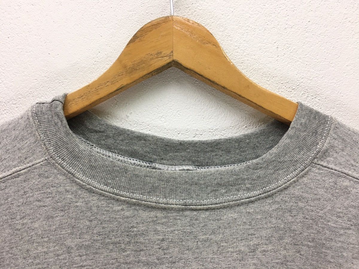 Nike × Vintage Vintage Nike Small Logo Sweatshirt Size US L / EU 52-54 / 3 - 5 Thumbnail