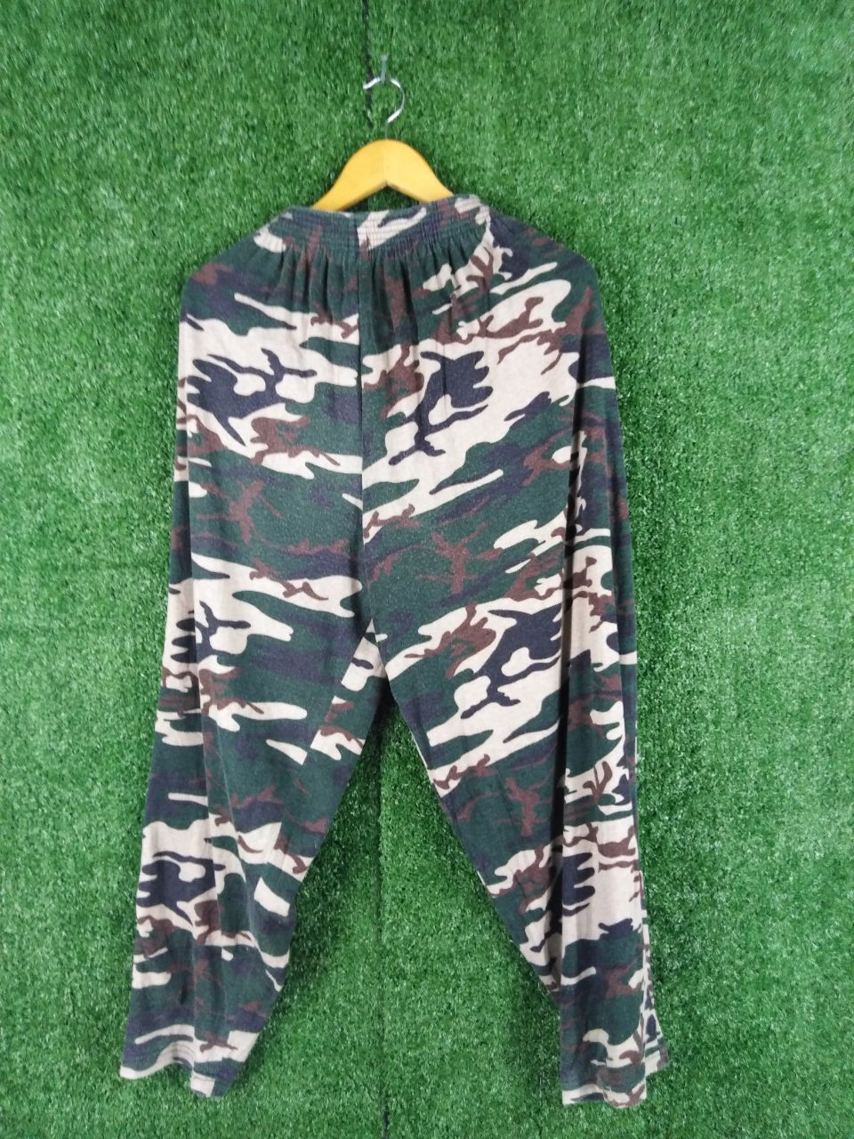 Vintage VINTAGE GOLD GYM'S CAMO SWEATPANTS 26-30 Size US 30 / EU 46 - 2 Thumbnail