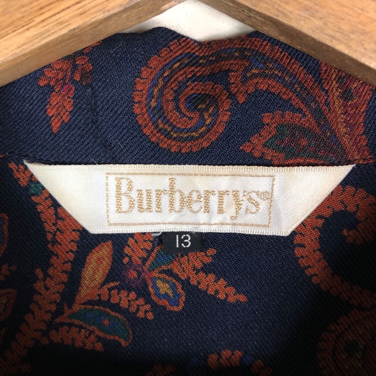 Burberry Vintage Burberry Floral Archive Blouse Size M / US 6-8 / IT 42-44 - 7 Thumbnail