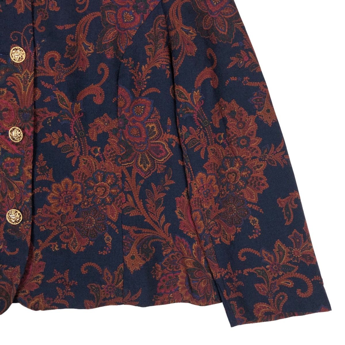 Burberry Vintage Burberry Floral Archive Blouse Size M / US 6-8 / IT 42-44 - 4 Thumbnail