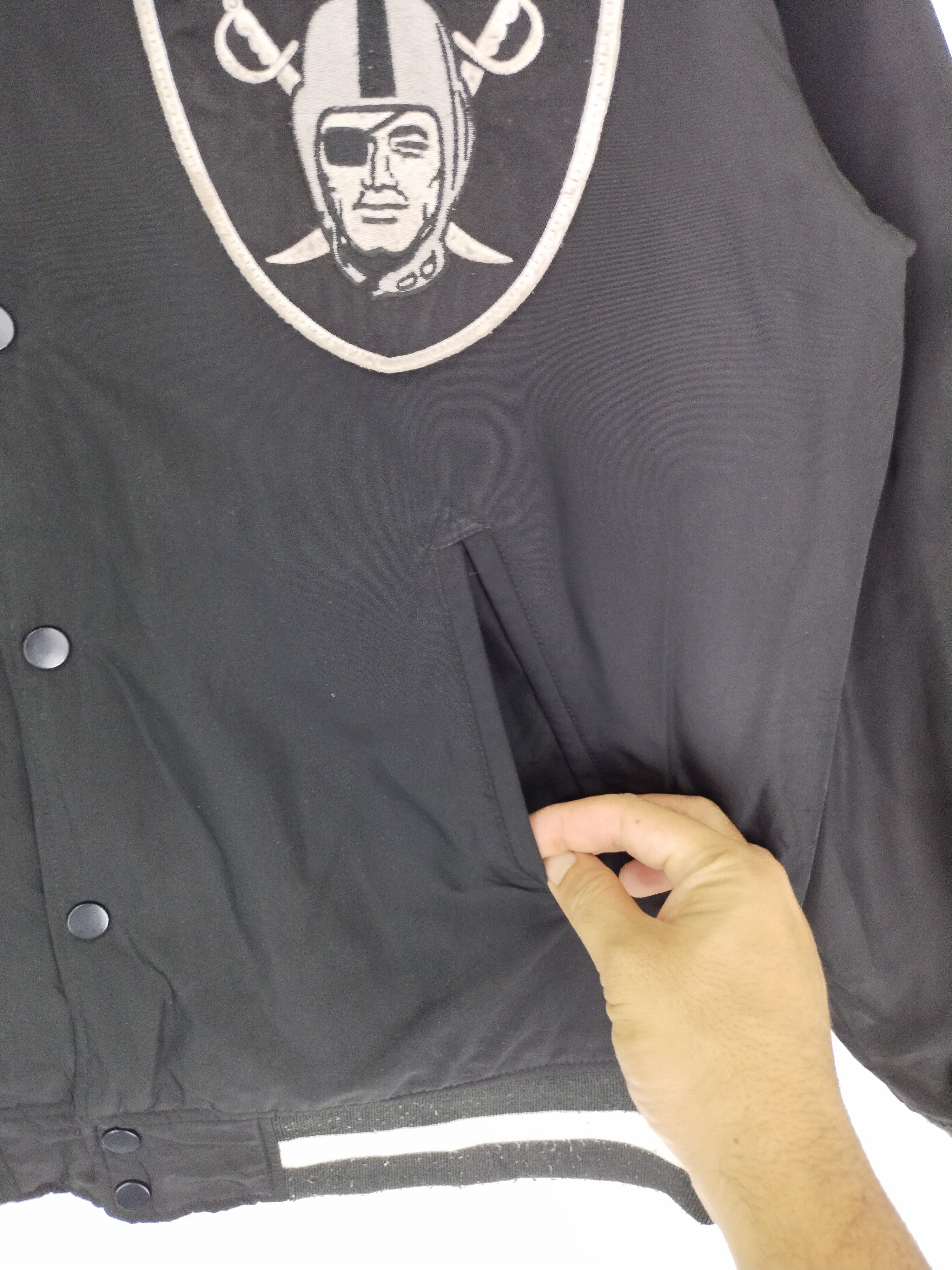 NFL VINTAGE NFL RAIDERS BOMBER JACKET Size US L / EU 52-54 / 3 - 7 Thumbnail
