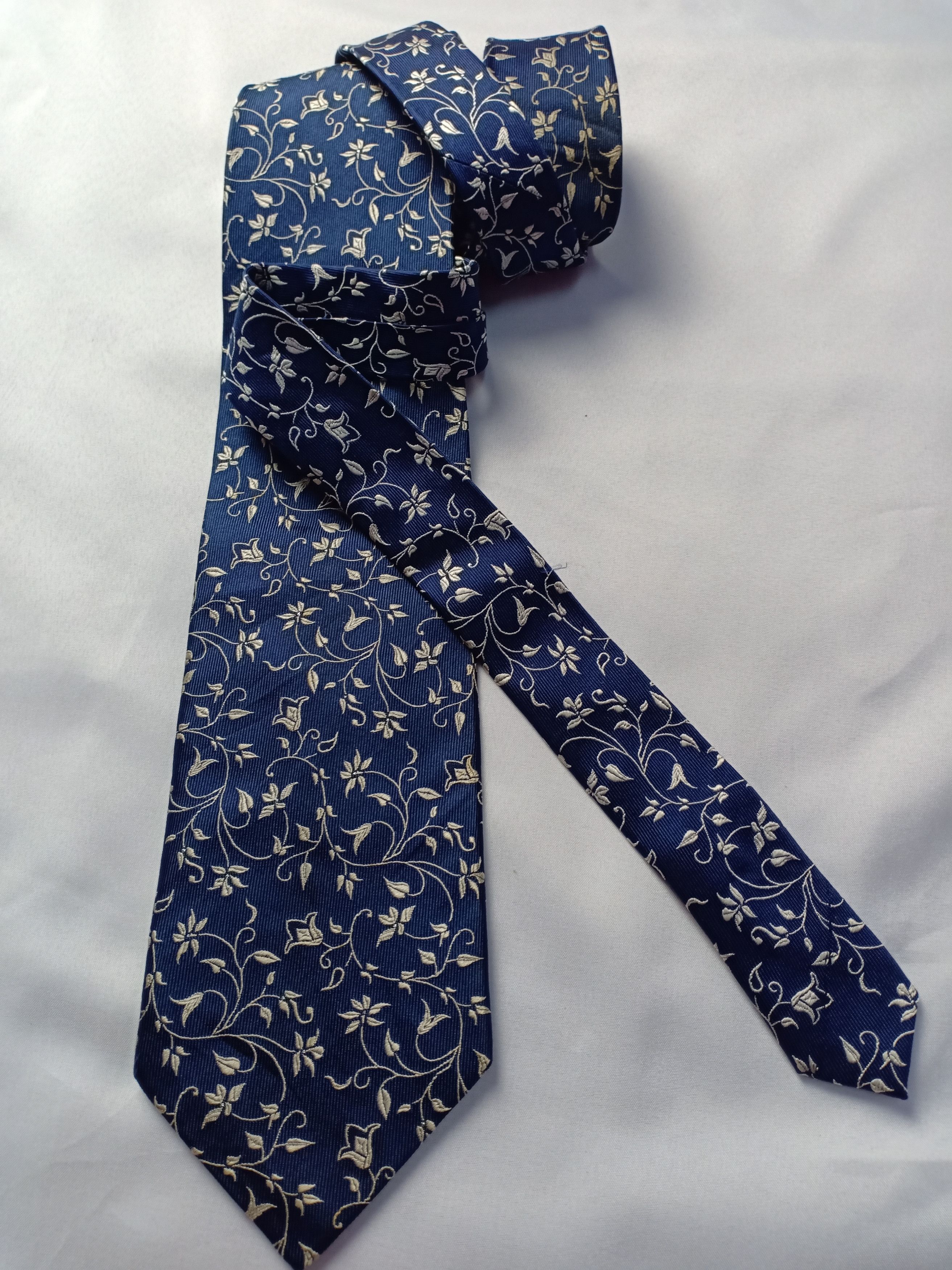 Other Classic Floral Design Neck Tie Size ONE SIZE - 1 Thumbnail