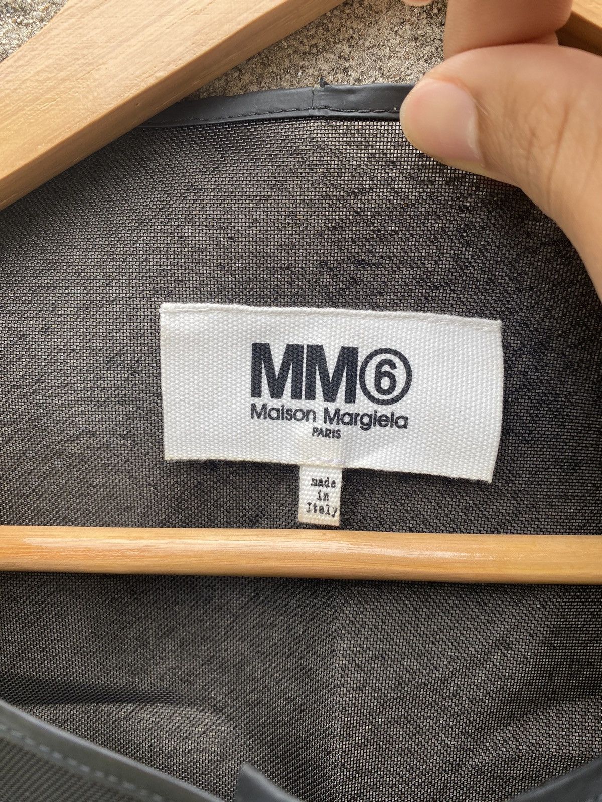 Maison Margiela Maison Martin Margiela MM6 Mesh Less Sleeve Shirt Size S / US 4 / IT 40 - 6 Thumbnail