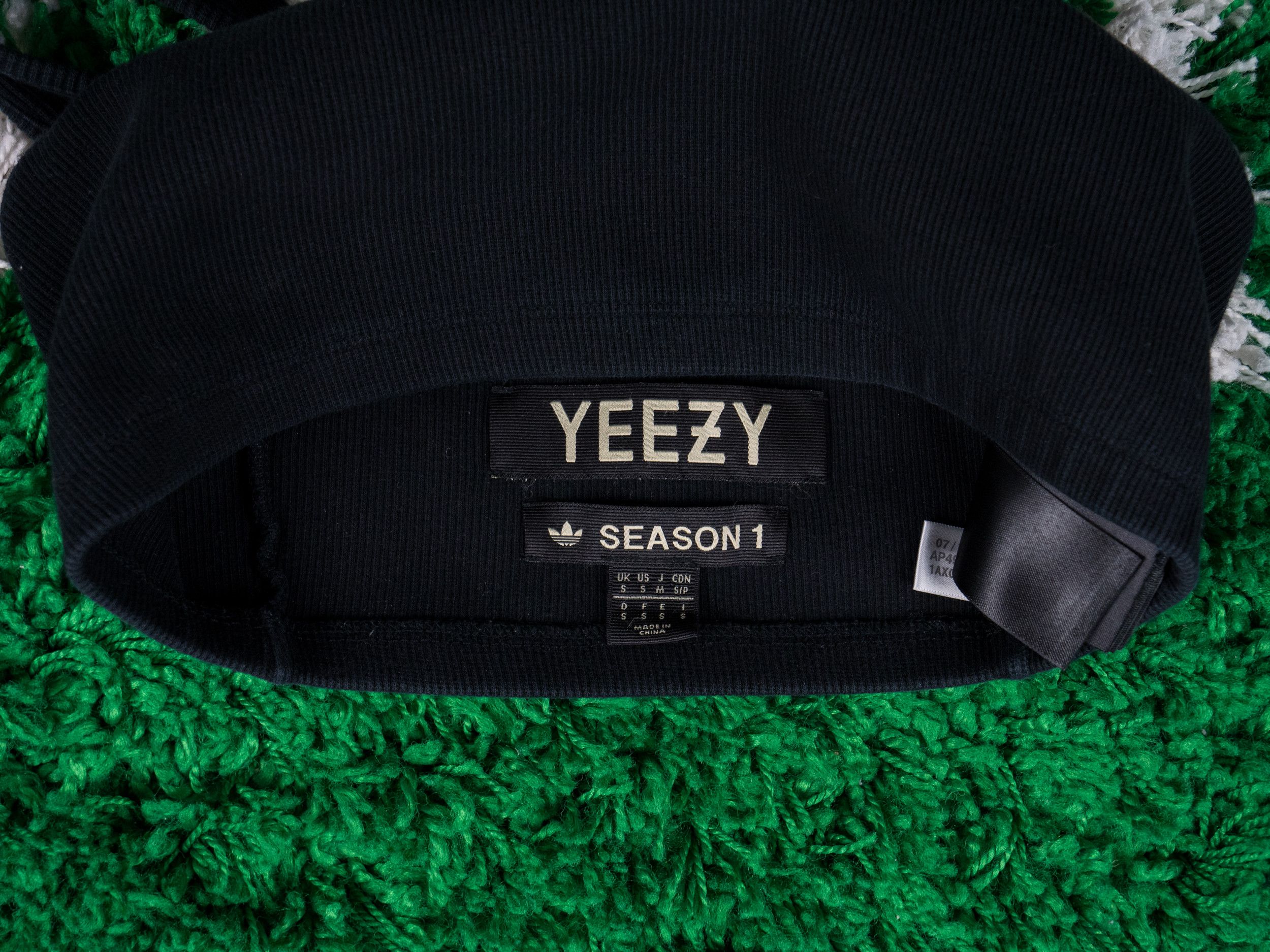 Yeezy YEEZY SEASON 1 WOMANS SPORTS BRA (XS) Woman Size S / US 4 / IT 40 - 7 Thumbnail