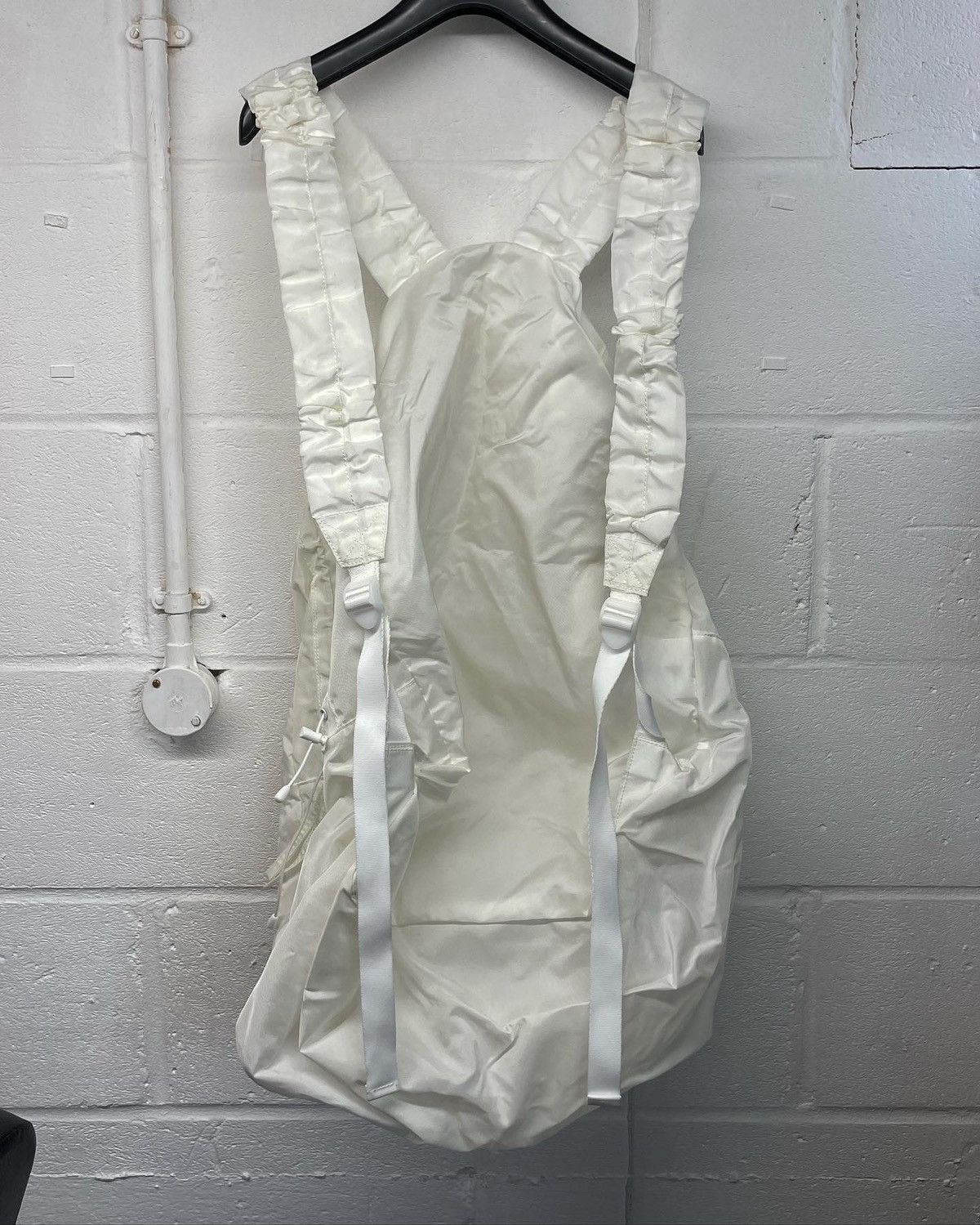 KANGHYUK AW21 Oversized Airbag Backpack Size ONE SIZE - 3 Thumbnail