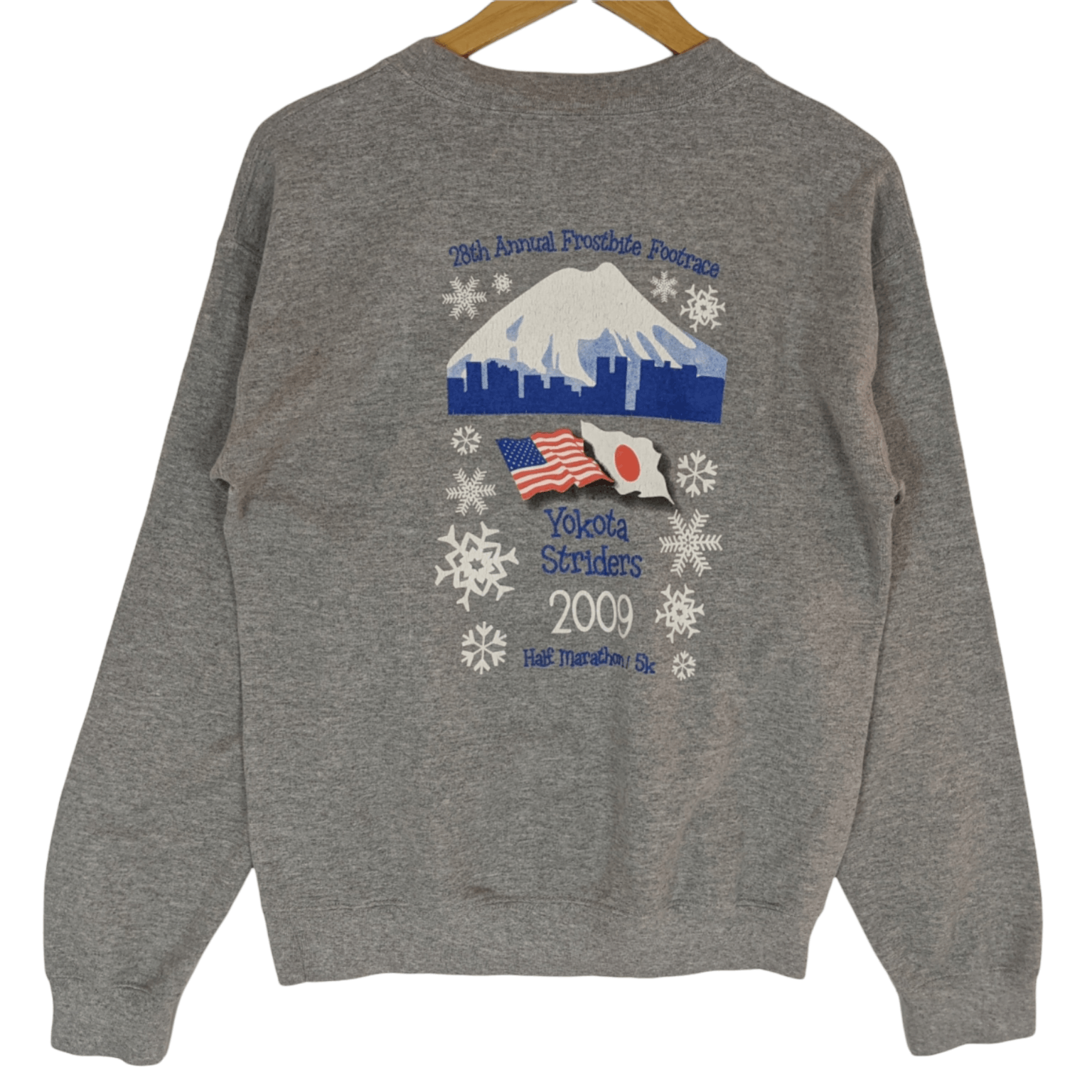 Gildan × Japanese Brand YOKOTA STRIDERS 2009 Japan Running Club Jumper Sweatshirt Size US S / EU 44-46 / 1 - 4 Thumbnail