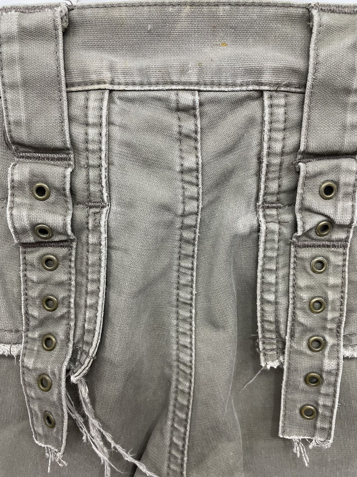 Hysteric Glamour DOPE! HYSTERIC Worn Out Bondage Petit Cargo Pants Size US 27 - 10 Thumbnail