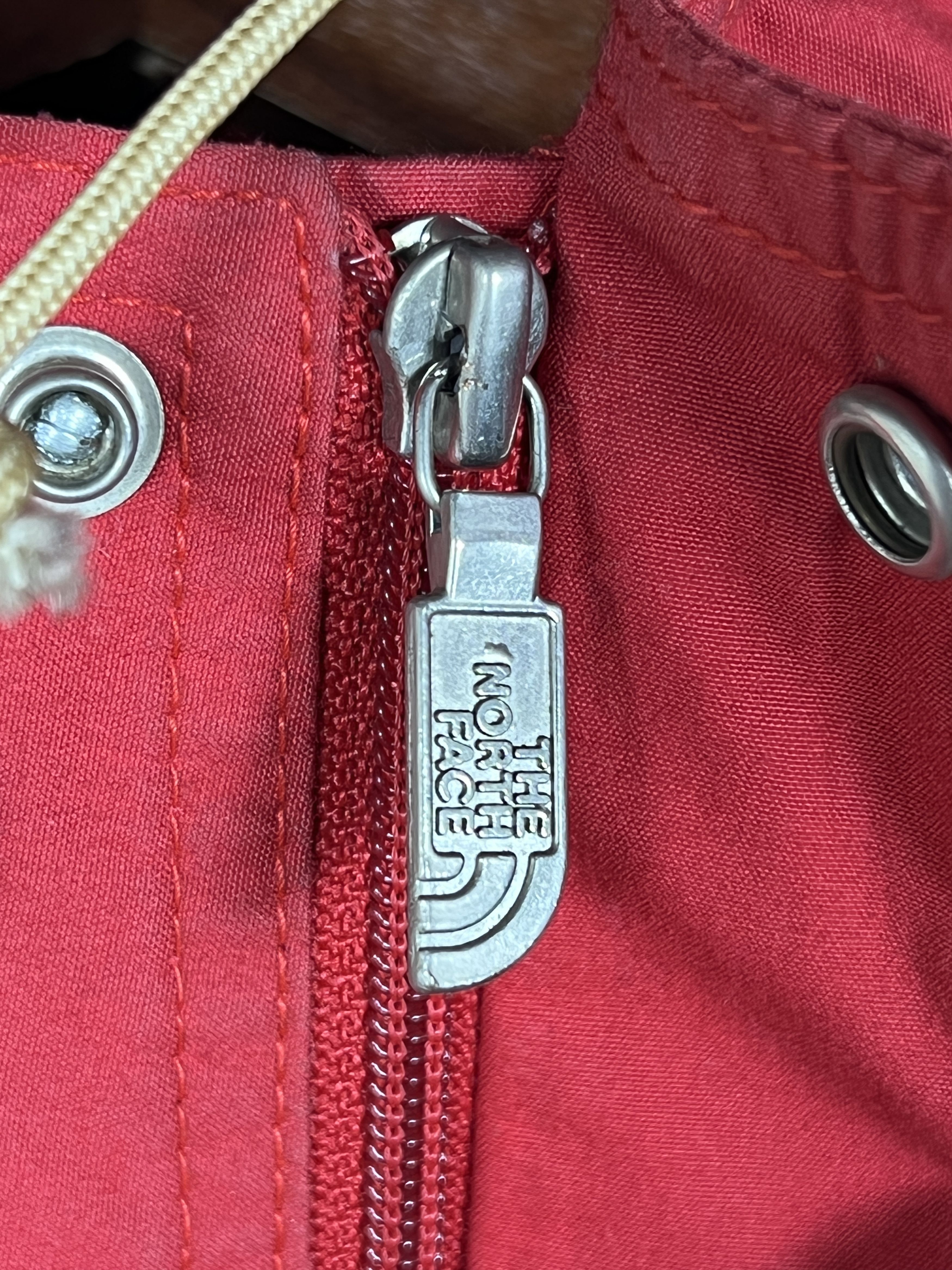 The North Face Vintage 90s The North Face red parka hoodies Size US L / EU 52-54 / 3 - 7 Thumbnail