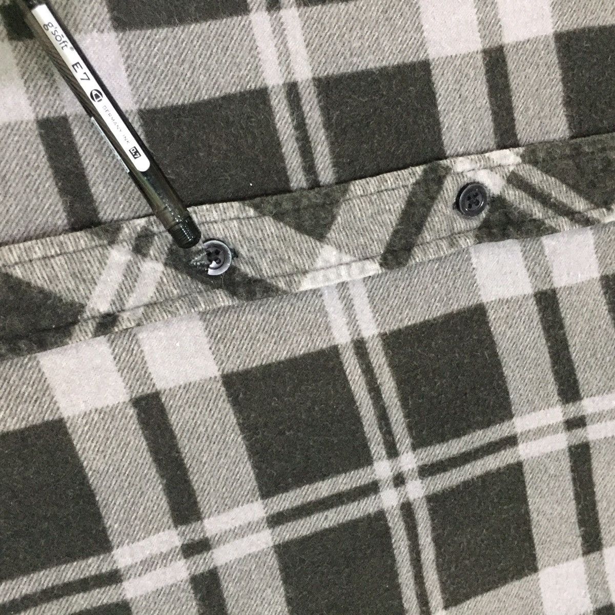 Flannel FLANNEL SINGLE POCKET SIZE L FITS XL Size US XL / EU 56 / 4 - 9 Thumbnail