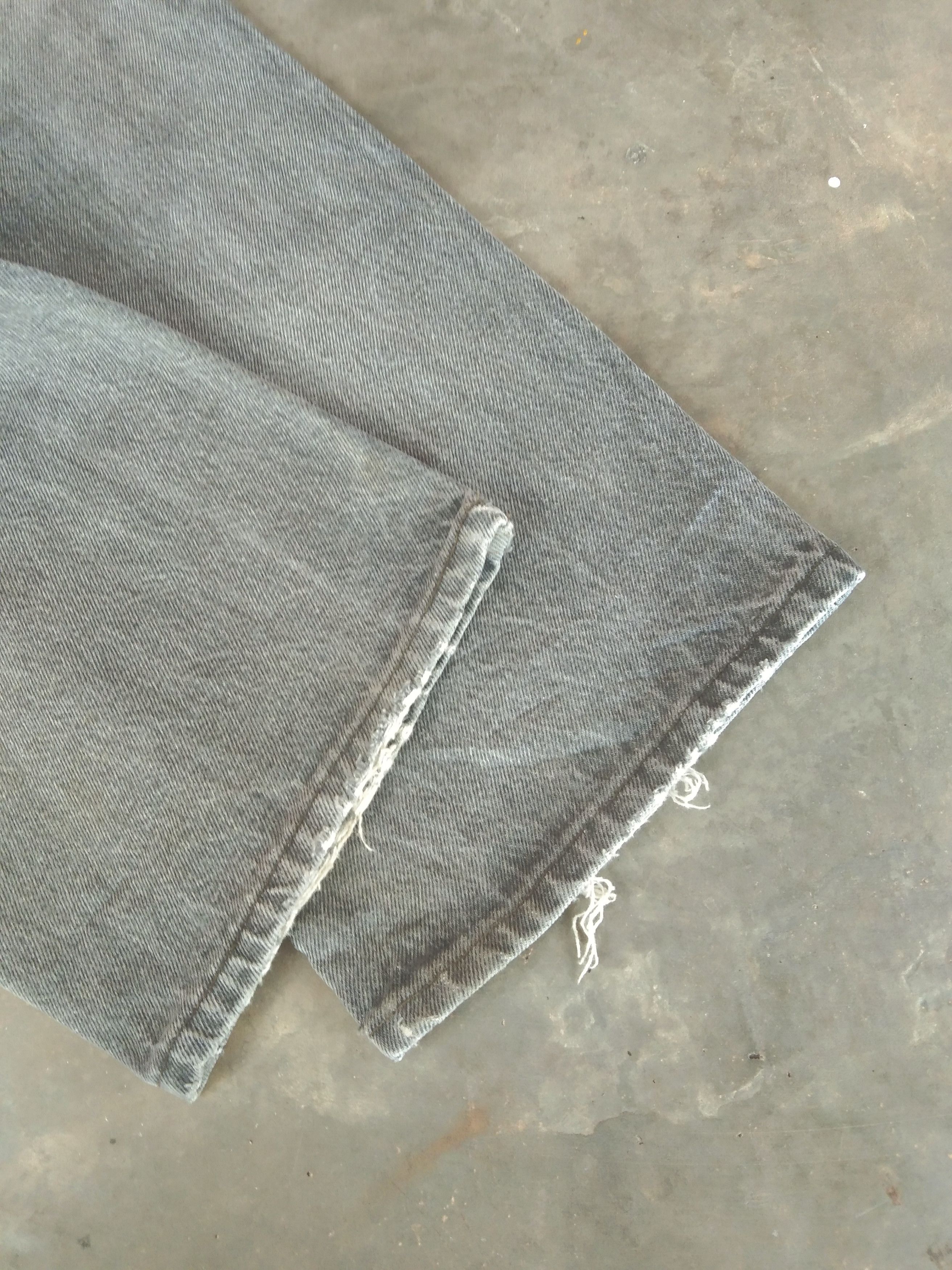 Levi's 80s Vintage Levi's 501 Grey Made In USA Distressed Jeans Size US 34 / EU 50 - 3 Thumbnail