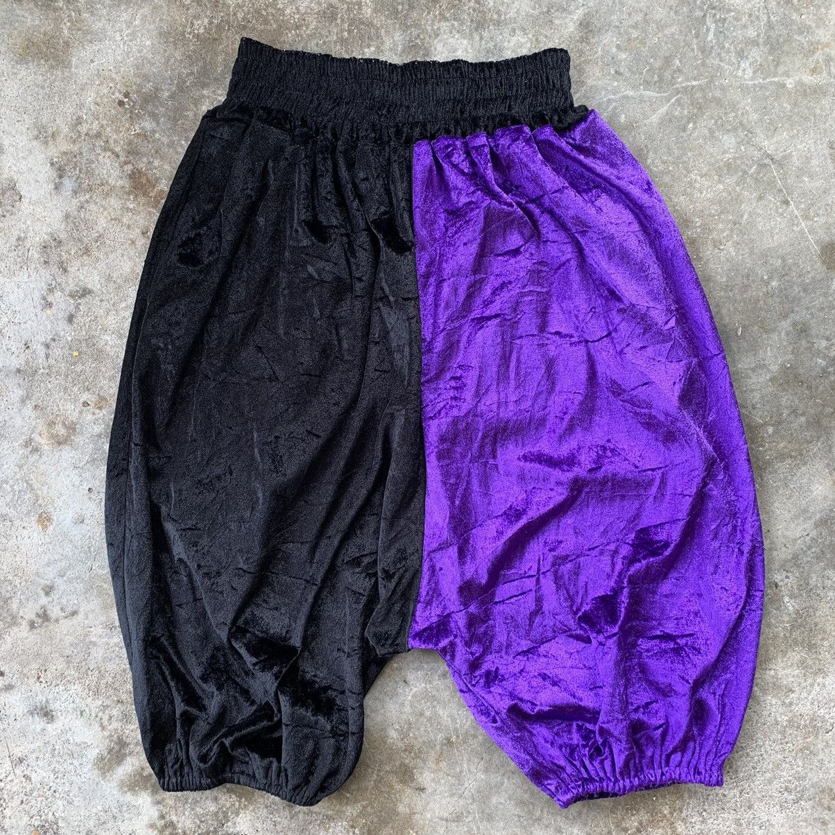 Japanese Brand × Vintage Aladdin style velvet pants black purpple Size US 29 - 1 Thumbnail