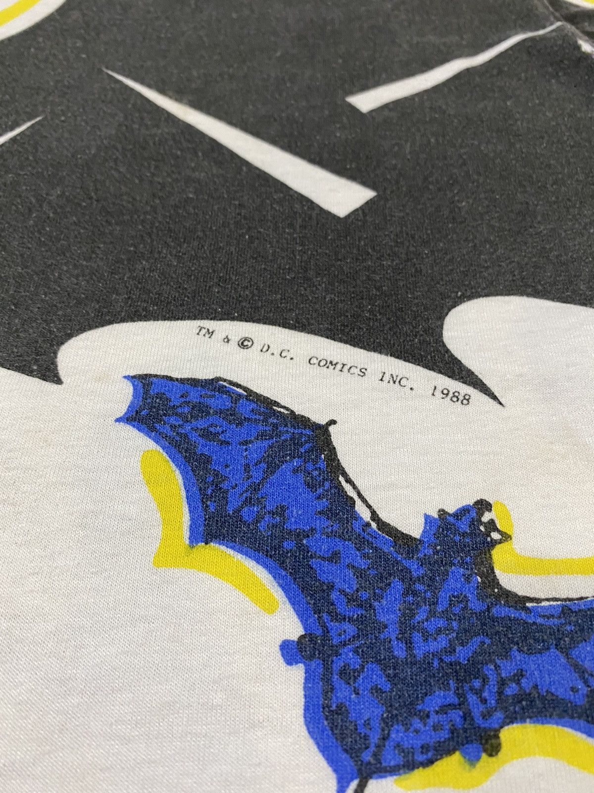 DC Comics × Vintage Vintage Batman Full print Dc Comic 80s t shirt Size US L / EU 52-54 / 3 - 4 Thumbnail