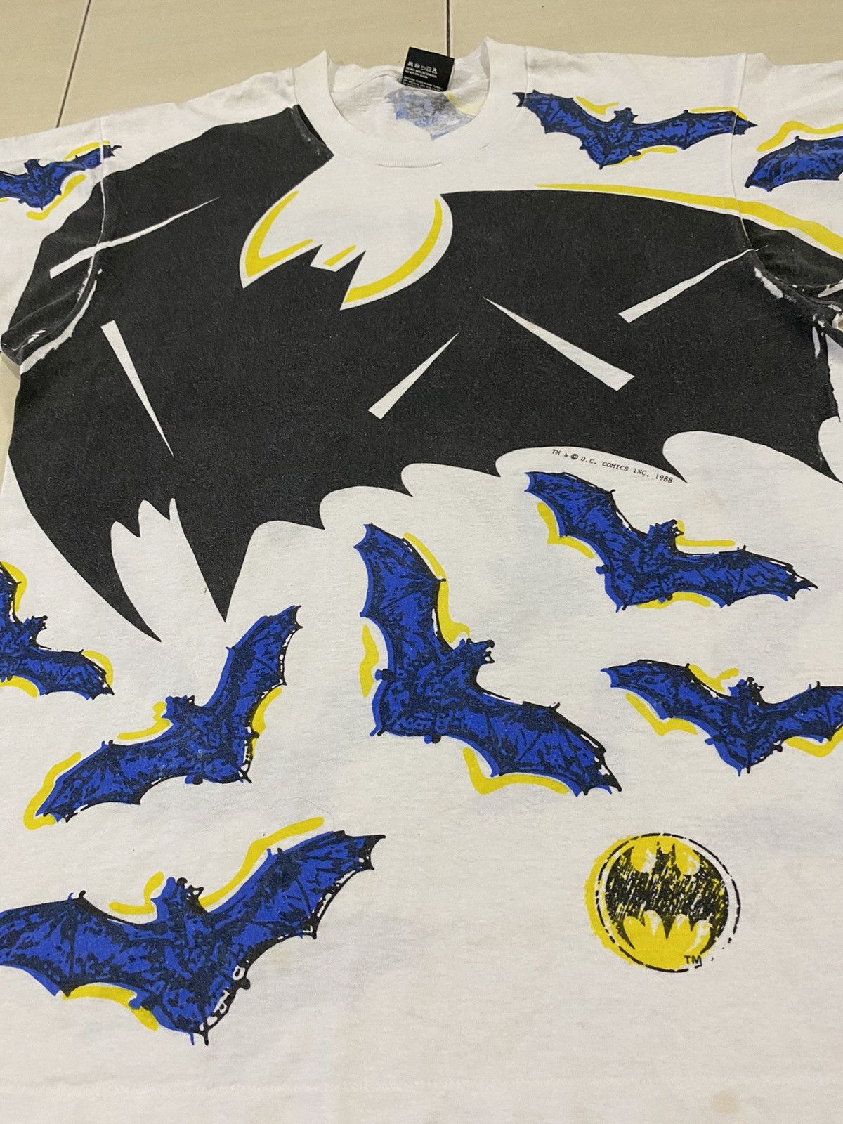 DC Comics × Vintage Vintage Batman Full print Dc Comic 80s t shirt Size US L / EU 52-54 / 3 - 5 Thumbnail