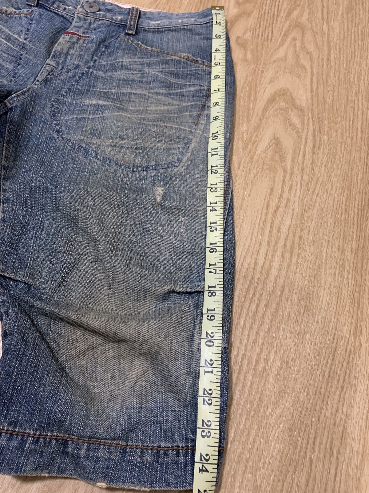 Marithe + Francois Girbaud Marithe Francois Girbaud Distressed Short Denim Size US 31 - 12 Thumbnail