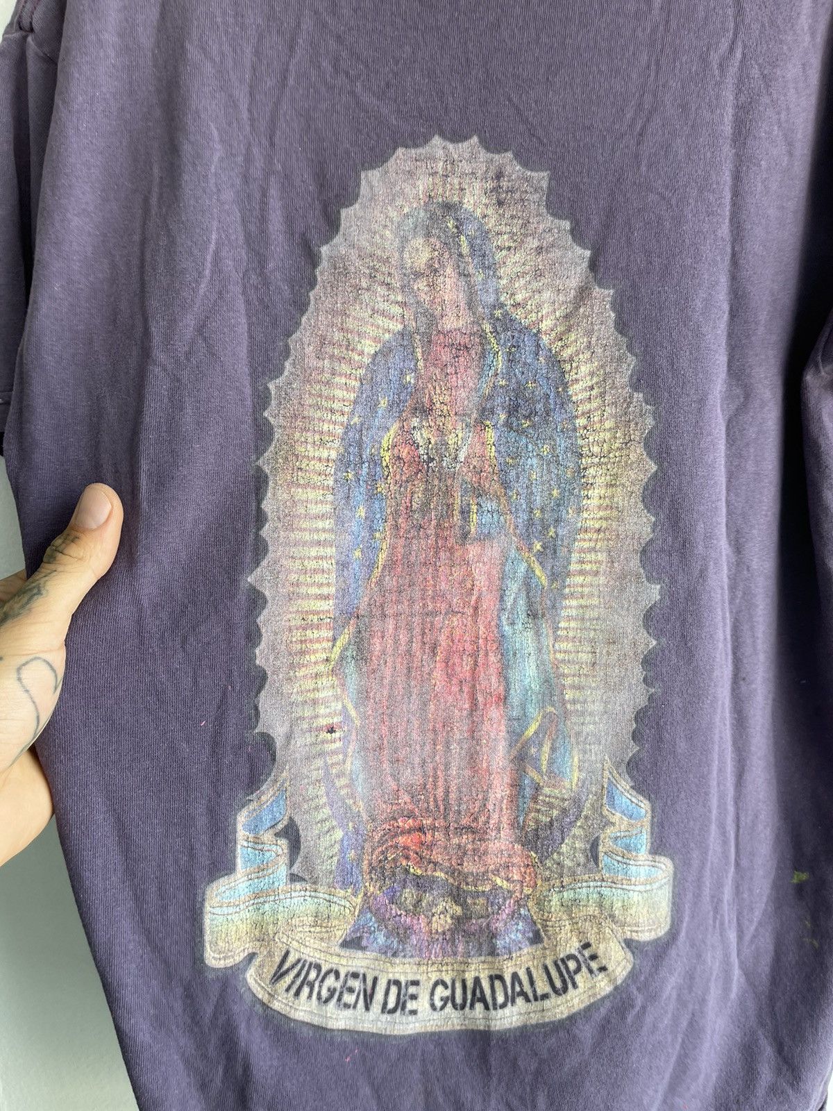 Vintage Vintage Thrashed Mother Mary Guadalupe Shirt Paint Size US M / EU 48-50 / 2 - 2 Thumbnail