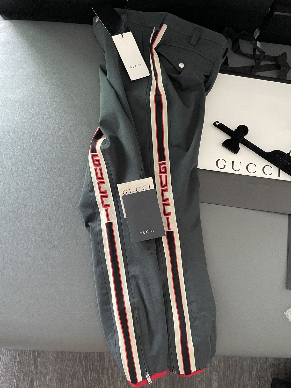 Gucci Super Runway Tracksuit Gucci Logo Pants Limited Edition Size US 28 / EU 44 - 5 Thumbnail
