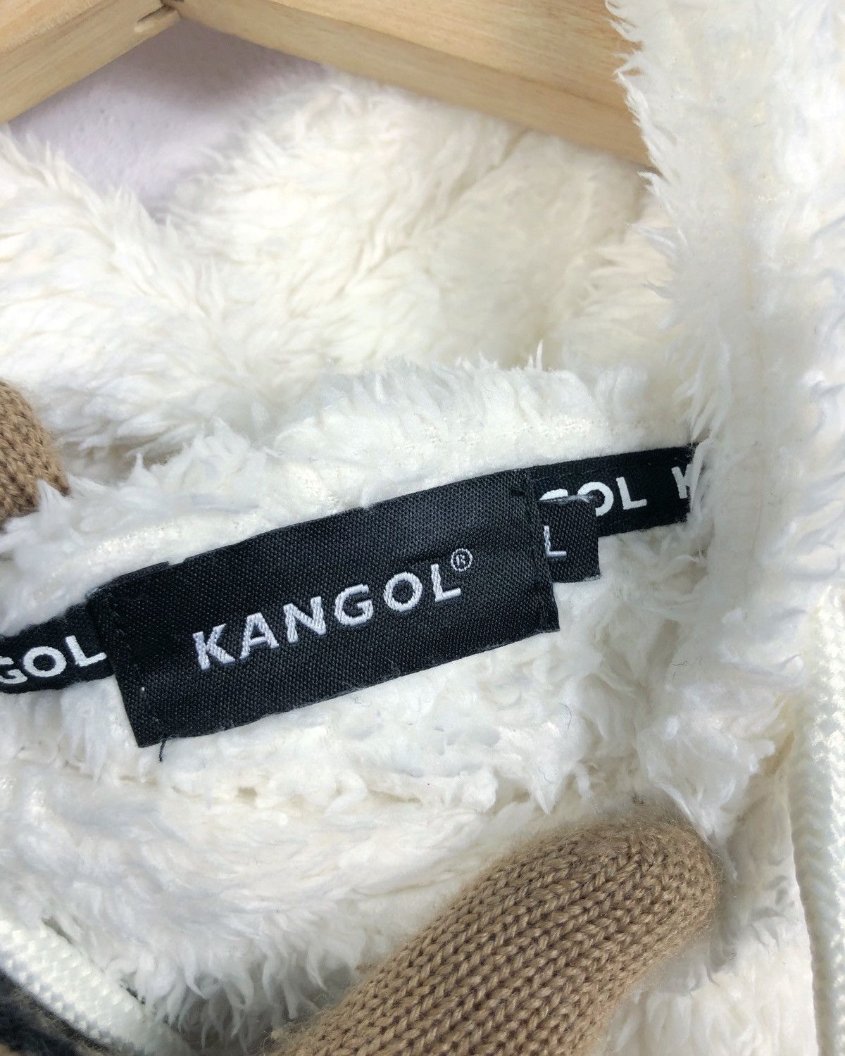 Kangol Rare Kangol Faux Fur Hoodie Sweatshirt Size US L / EU 52-54 / 3 - 8 Thumbnail