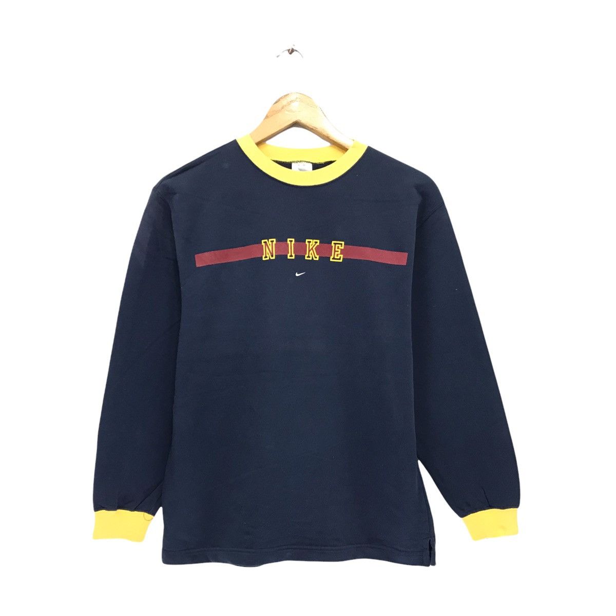 Nike × Vintage Vintage Nike Big Logo Sweatshirt Size US S / EU 44-46 / 1 - 1 Thumbnail