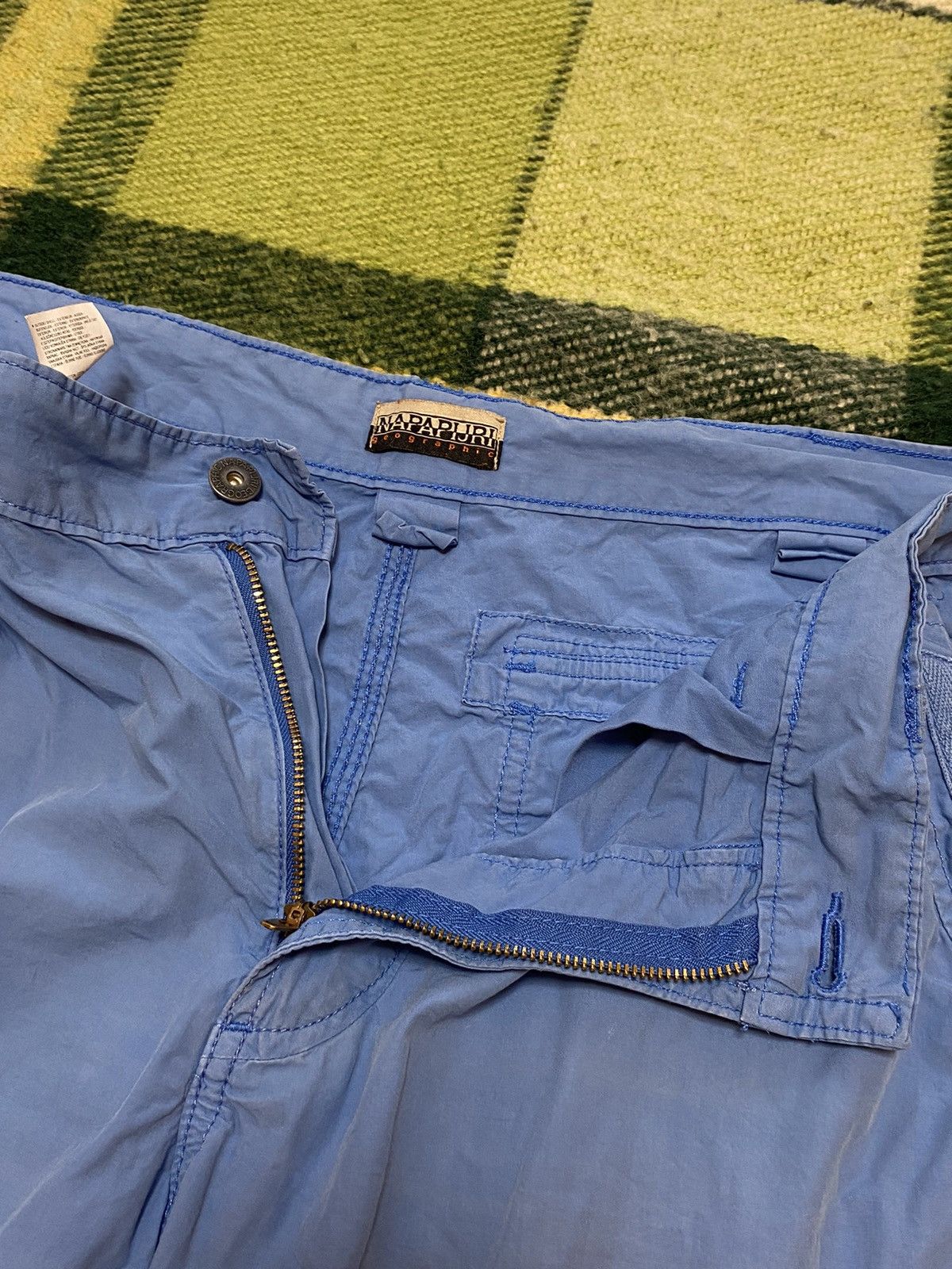 Napapijri Vintage Napapijri shorts cargo streetwear y2k style size L Size US 34 / EU 50 - 7 Thumbnail