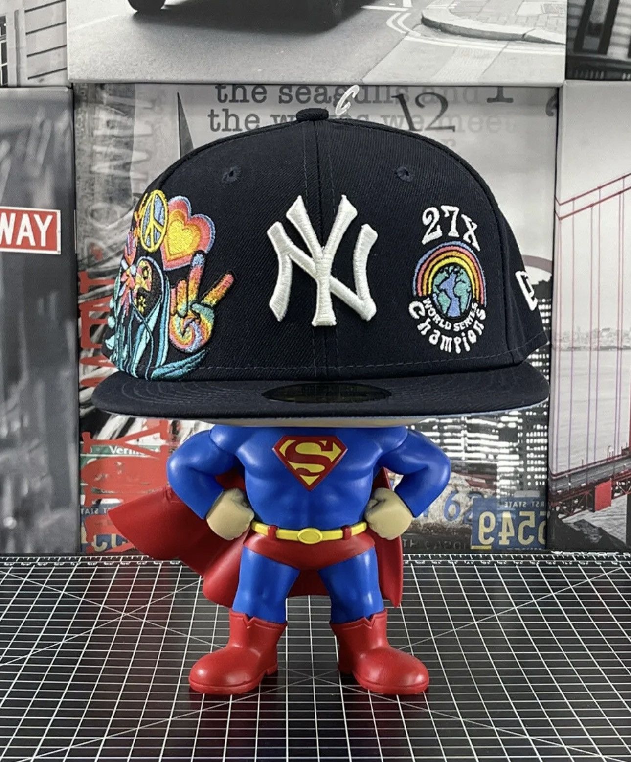 MLB × New Era × New York Yankees New Era New York Yankees Groovy 59FIFTY Fitted 7 1/8 Size ONE SIZE - 1 Thumbnail