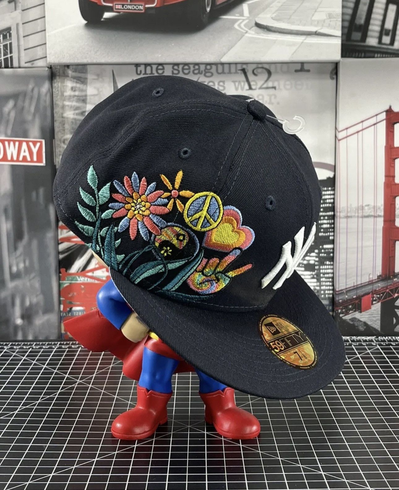 MLB × New Era × New York Yankees New Era New York Yankees Groovy 59FIFTY Fitted 7 1/8 Size ONE SIZE - 2 Thumbnail