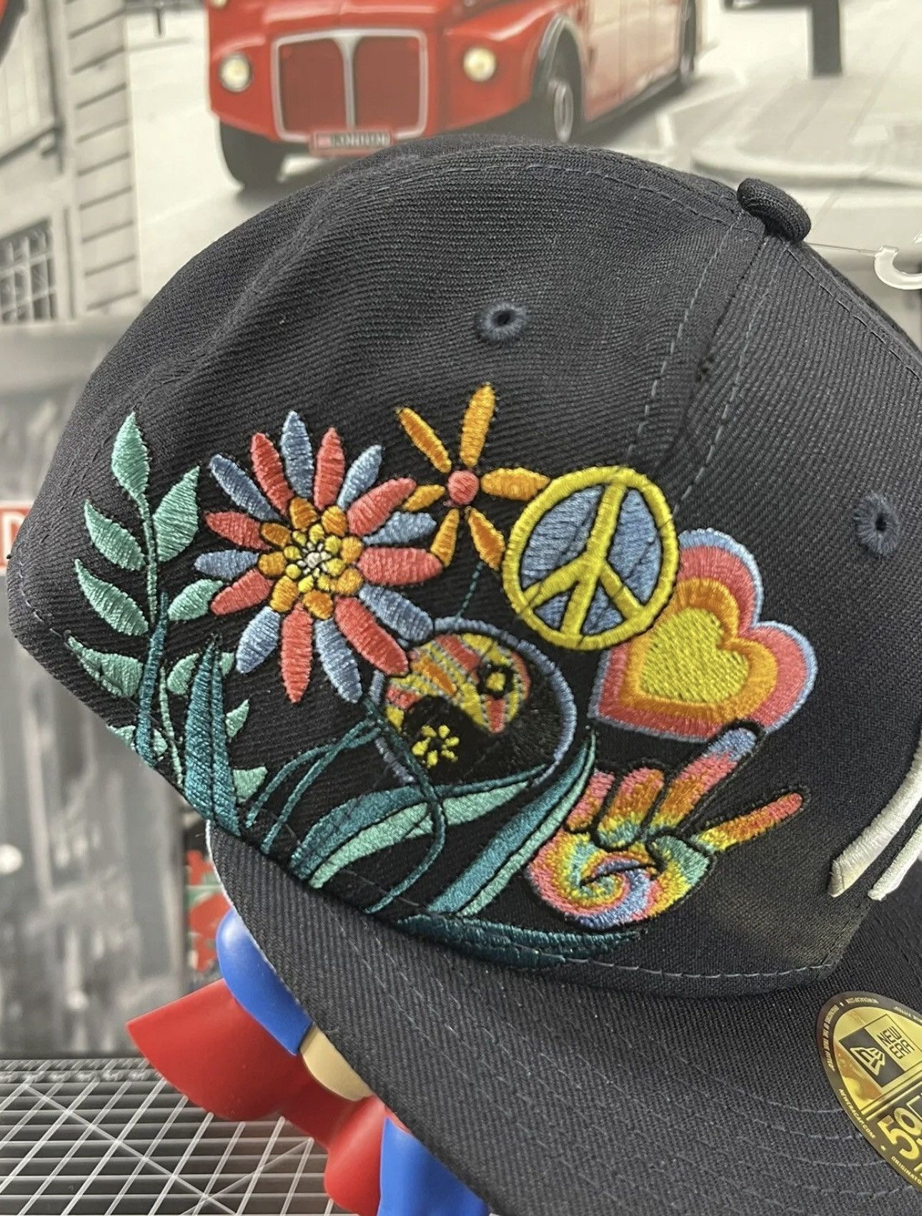MLB × New Era × New York Yankees New Era New York Yankees Groovy 59FIFTY Fitted 7 1/8 Size ONE SIZE - 5 Thumbnail