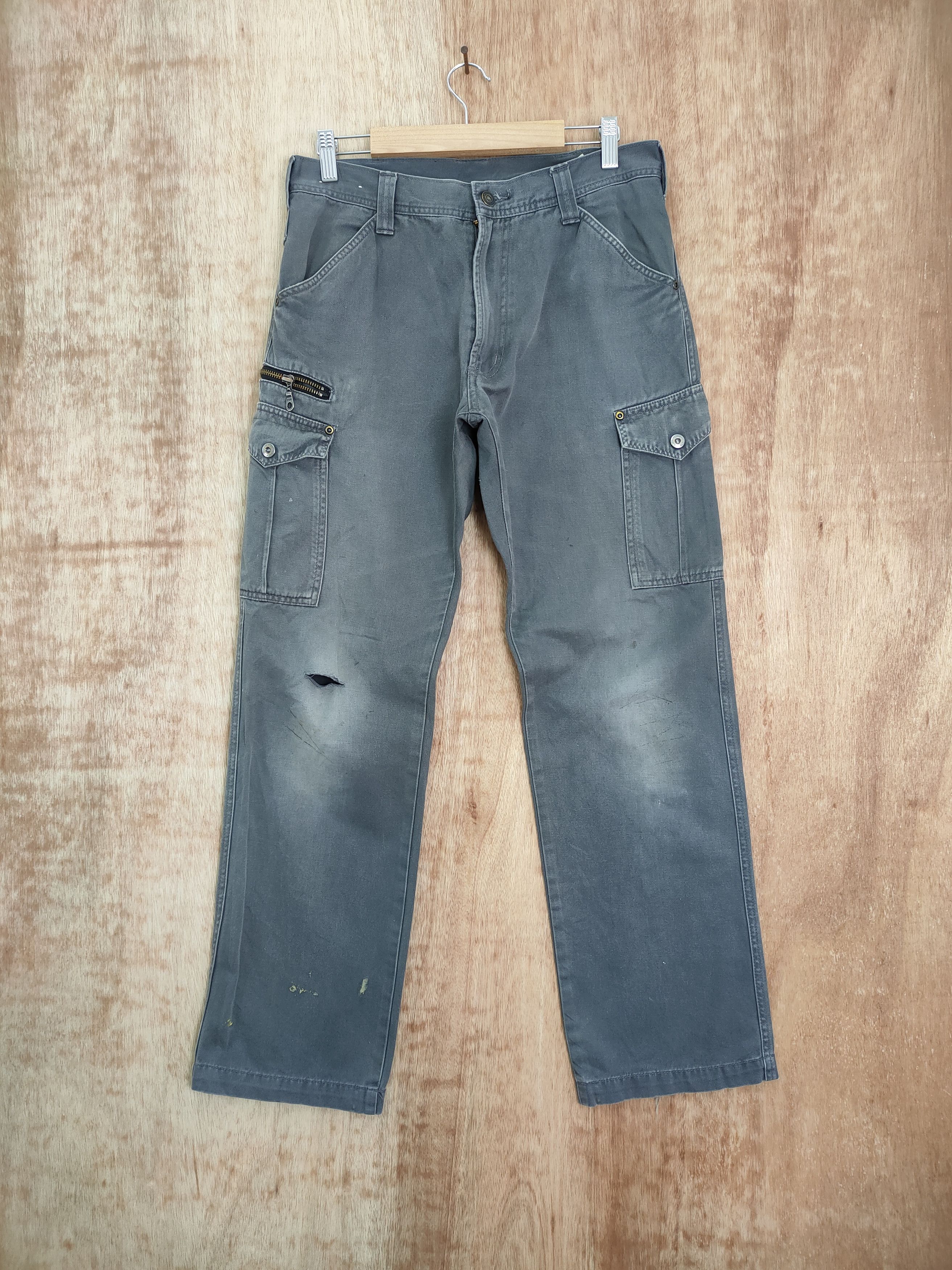 Japanese Brand JAPANESE BRAND FADED DISTRESSED CARGO PANTS Size US 30 / EU 46 - 1 Thumbnail