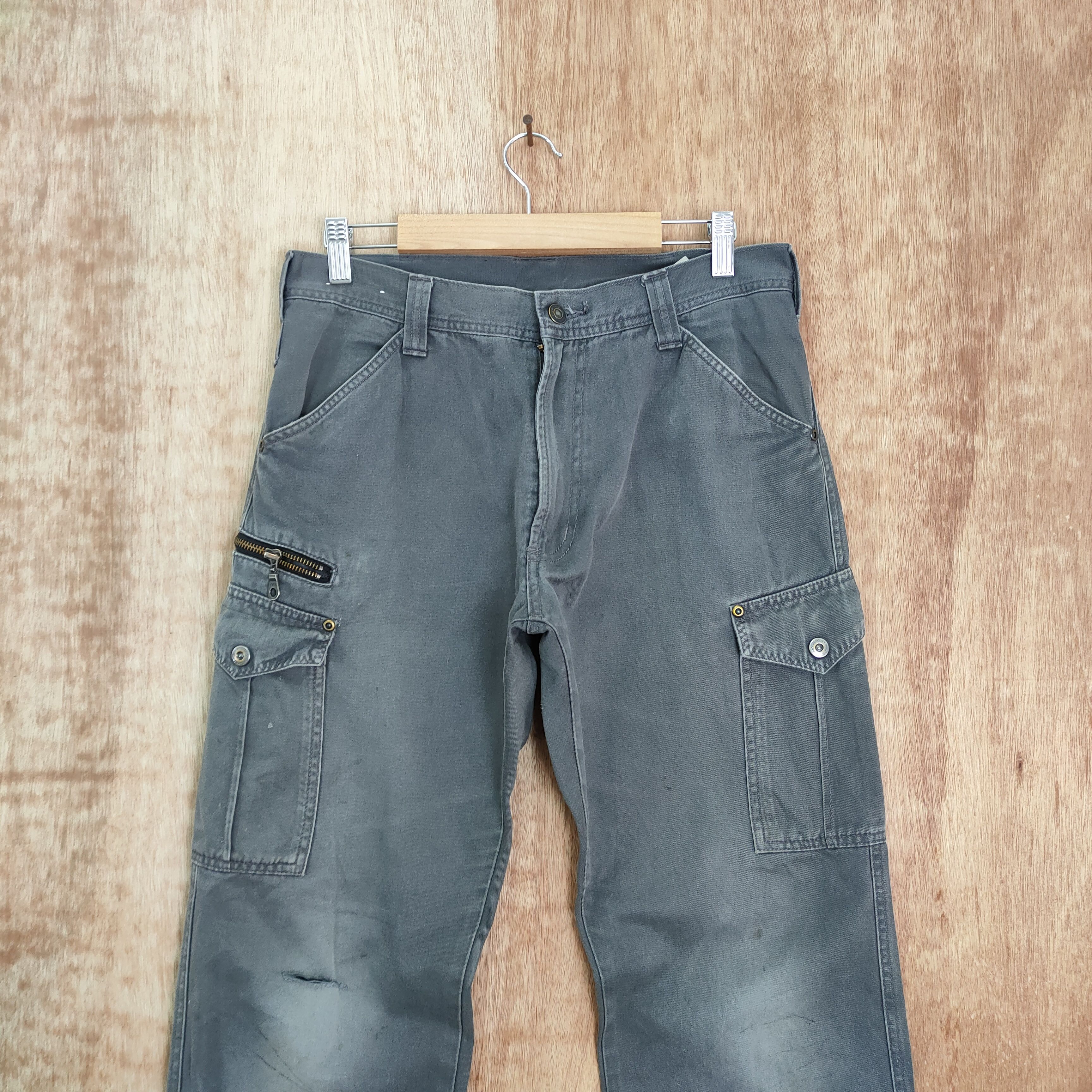 Japanese Brand JAPANESE BRAND FADED DISTRESSED CARGO PANTS Size US 30 / EU 46 - 2 Thumbnail