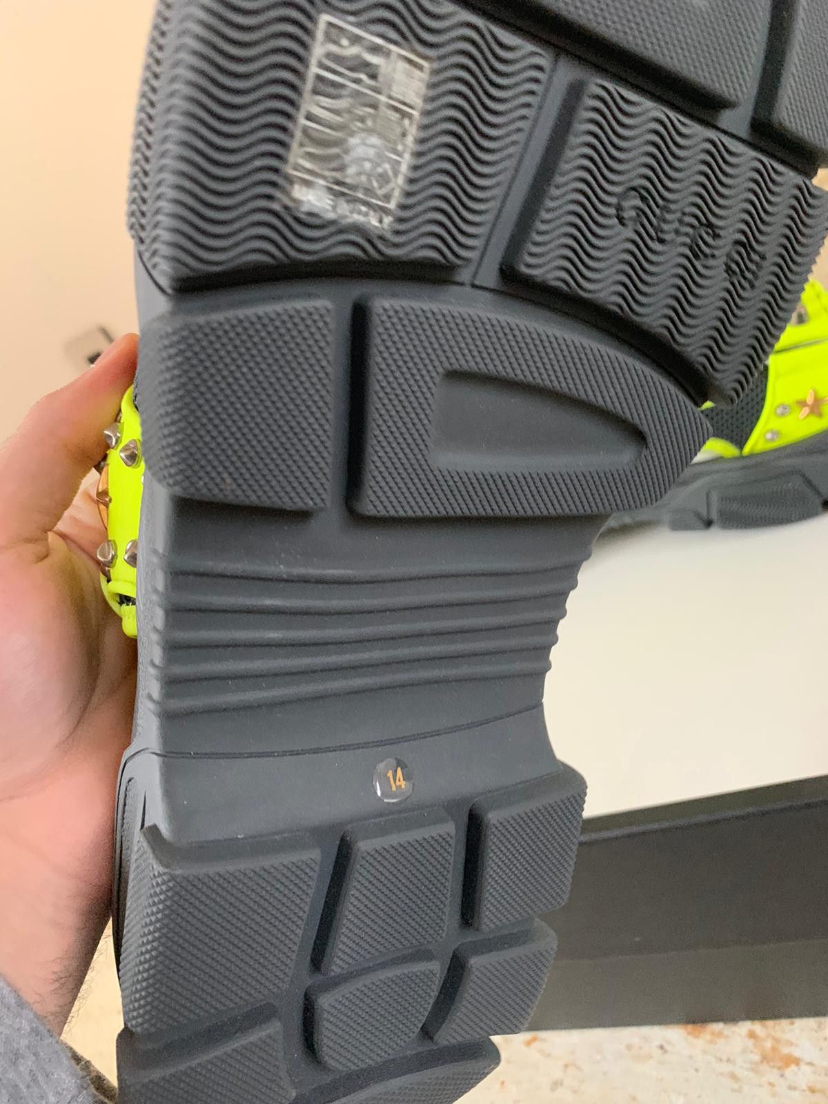 Gucci Flashtrek Sandals in Neon Green Size US 14 / EU 47 - 12 Thumbnail