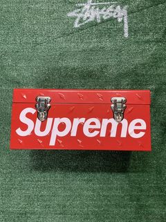 Supreme Diamond Plate Tool Box Red - FW18 - US