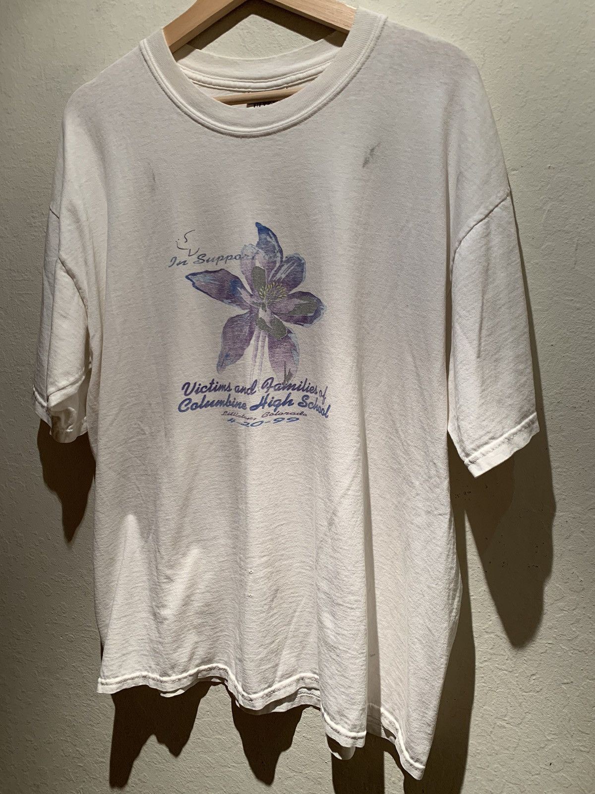 Other × Vintage *RARE* Vintage 1999 Columbine Shooting Memorial T-Shirt - XL Size US XL / EU 56 / 4 - 1 Thumbnail