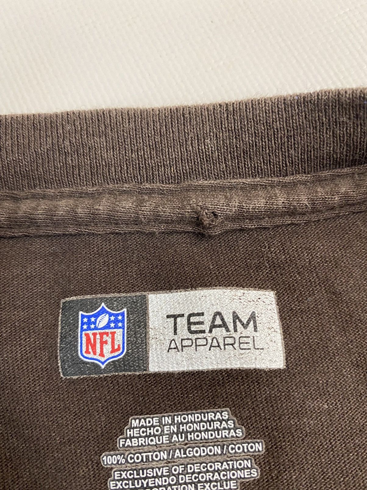 NFL × Vintage Vintage NFL Faded Cleveland Browns Football T-Shirt Size L Size US L / EU 52-54 / 3 - 8 Thumbnail