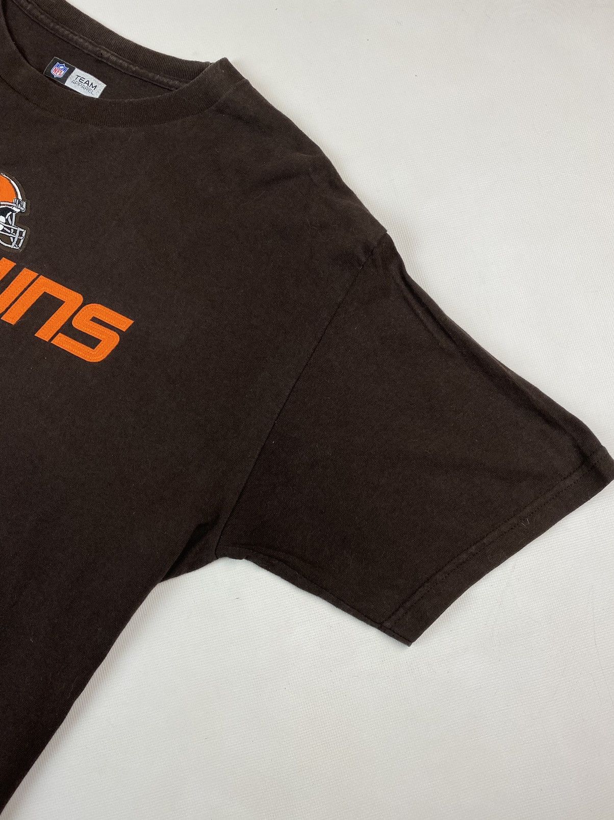 NFL × Vintage Vintage NFL Faded Cleveland Browns Football T-Shirt Size L Size US L / EU 52-54 / 3 - 3 Thumbnail