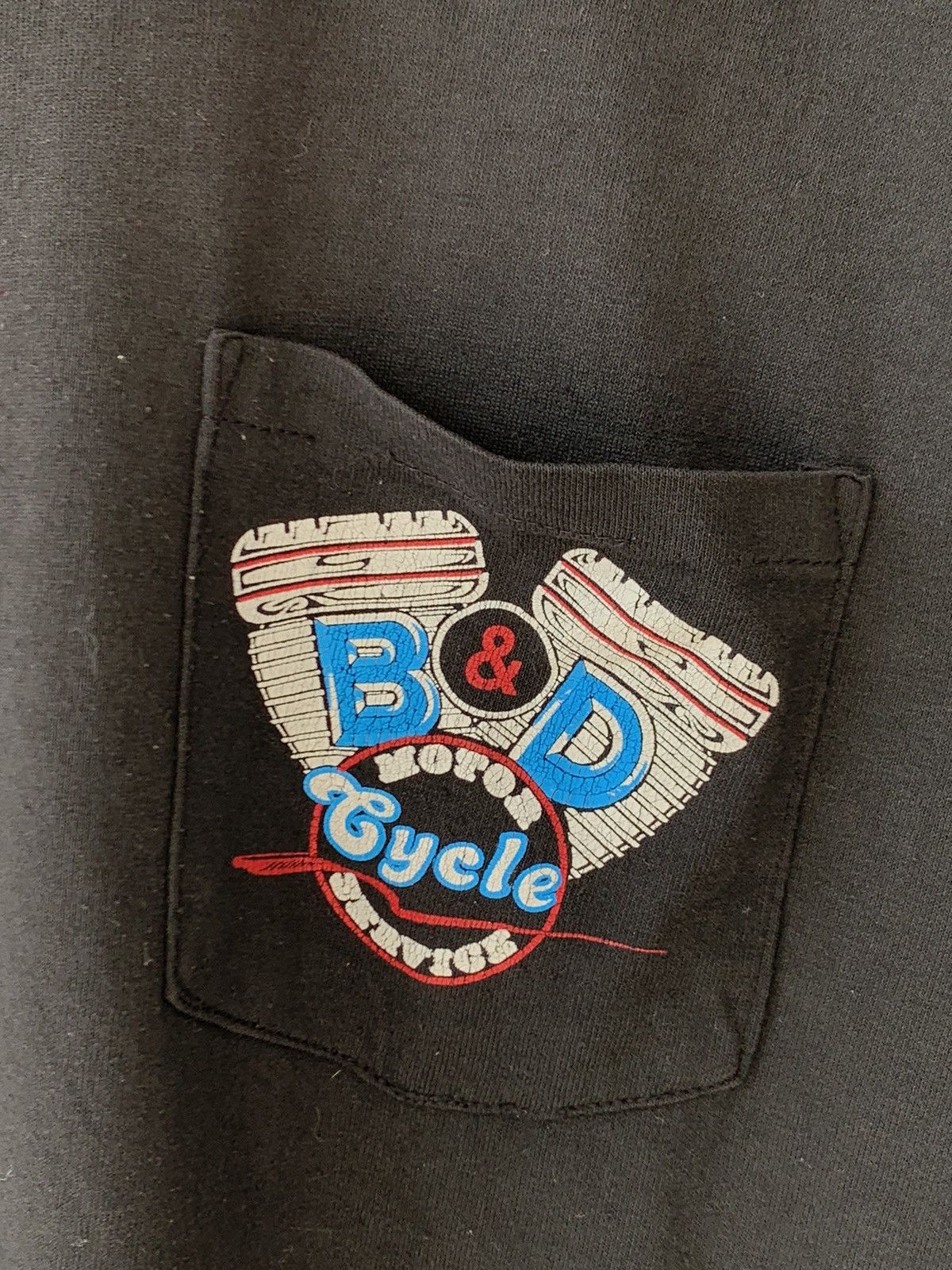 Vintage Vintage 90’s B&D Motorcycle Services Tee Size US L / EU 52-54 / 3 - 4 Thumbnail
