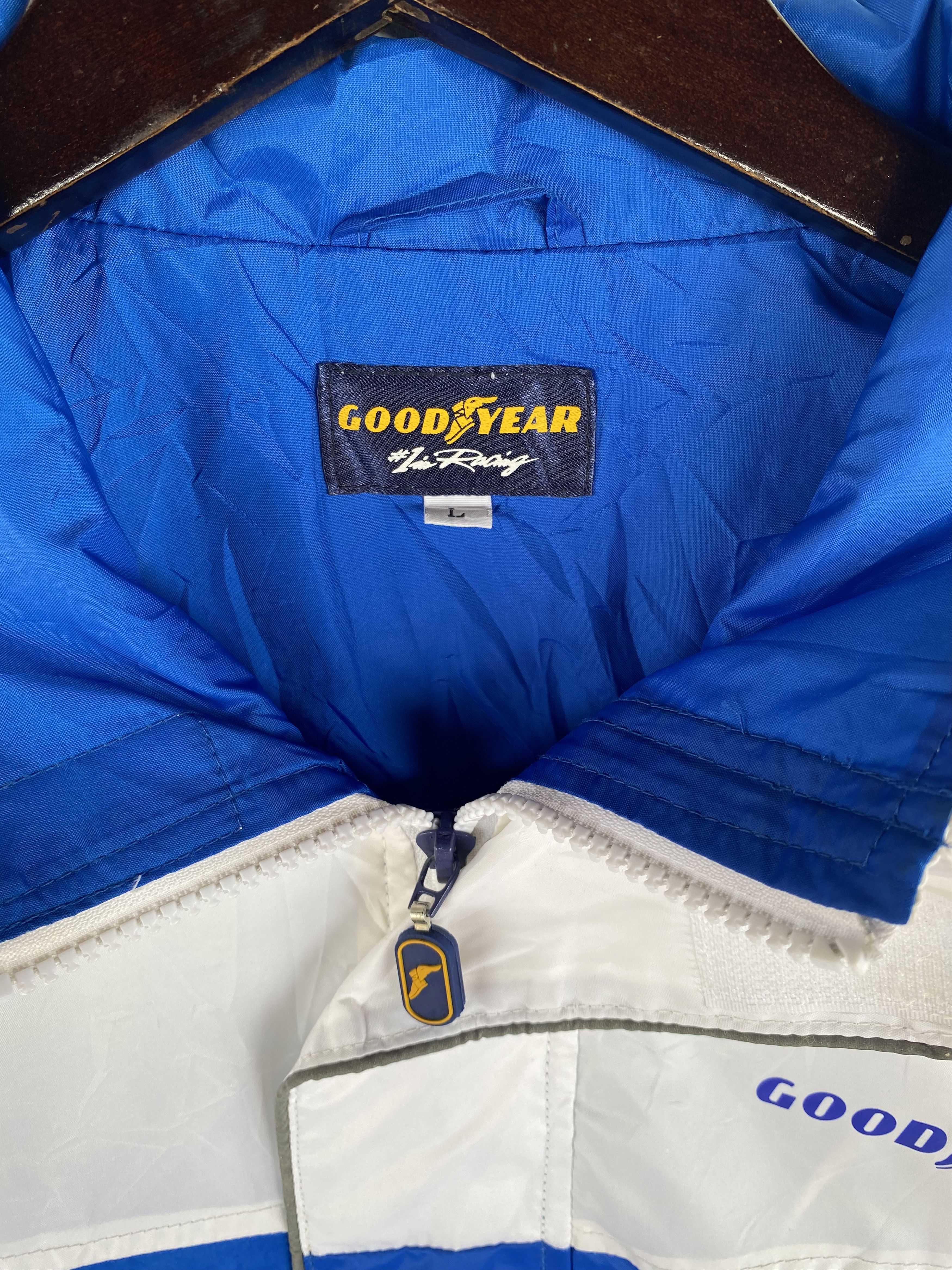 Other 💥VINTAGE GOOD YEAR hybrid racing Eagle LS2000 sweater Size US L / EU 52-54 / 3 - 3 Thumbnail
