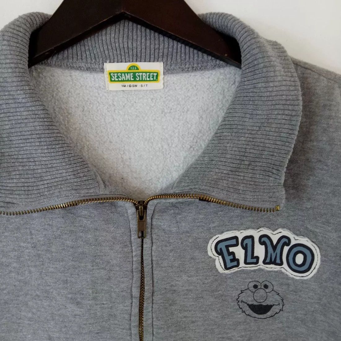Other ELMO SESAME STREET Sweatshirt zipper sweater Size US S / EU 44-46 / 1 - 3 Thumbnail