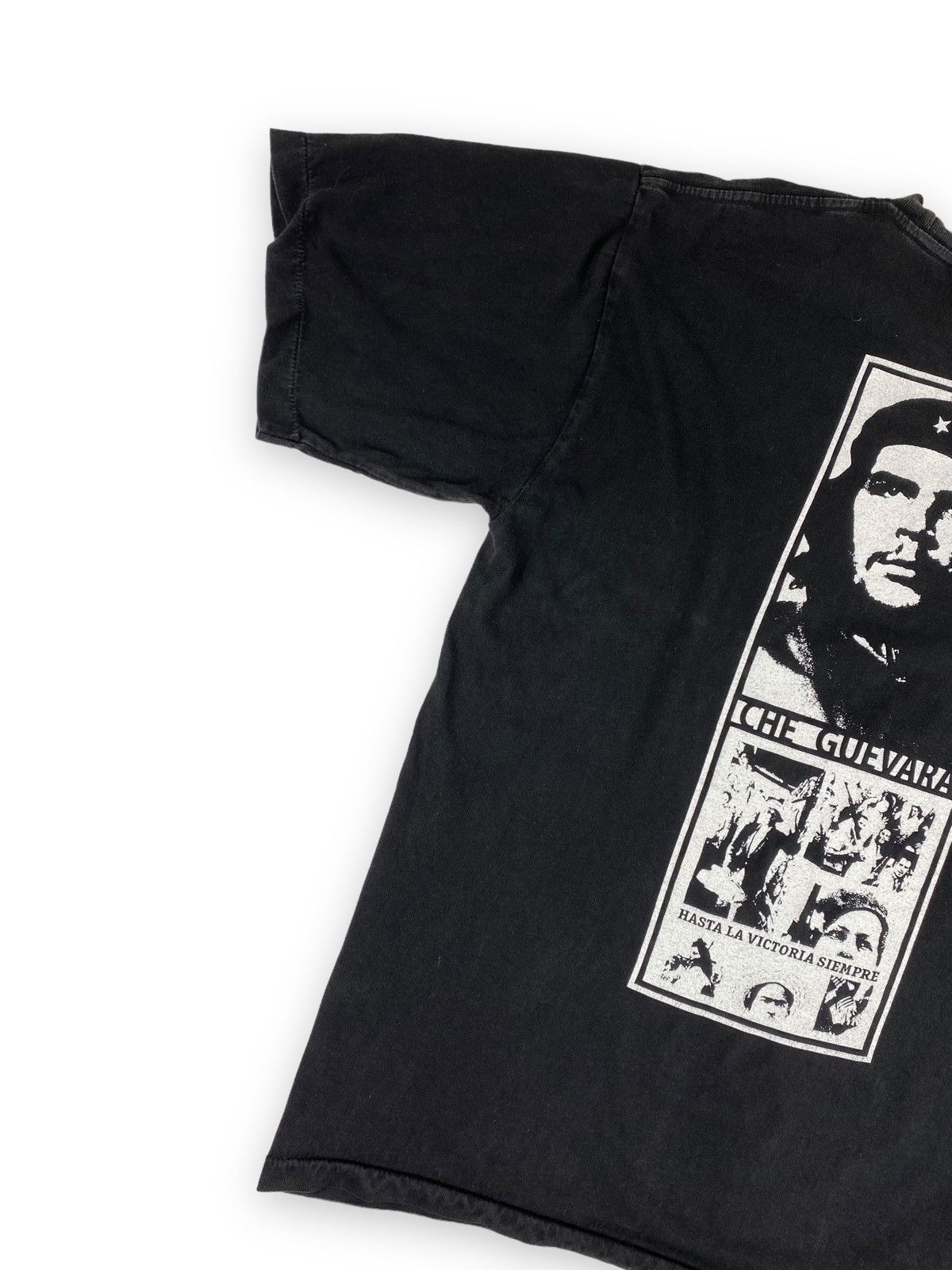 Vintage Vintage 90s The Guevara T Shirt Size L Size US L / EU 52-54 / 3 - 12 Thumbnail