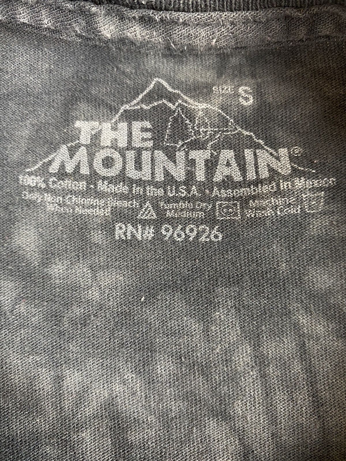 The Mountain × Vintage Mens Vintage 90s The Mountain Made In USA T-Shirt Size S Size US S / EU 44-46 / 1 - 8 Thumbnail