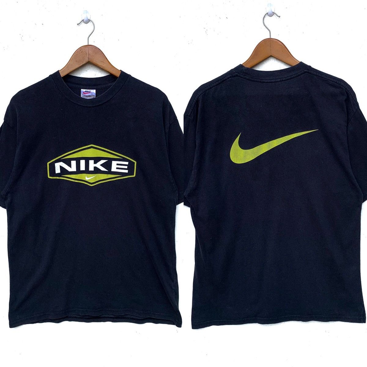 Vintage 90s Nike Swoosh Tshirt Mirror Print *SIZE FIT M-L*