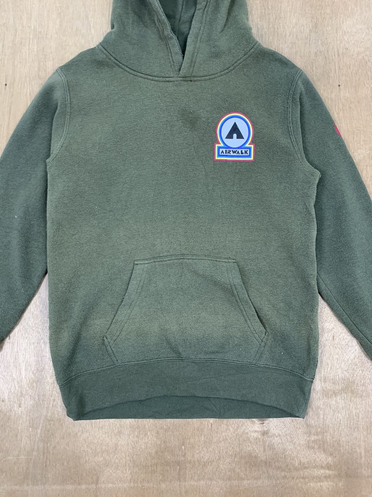 Airwalk × Japanese Brand AIRWALK Vintage 90s Skater Rainbow Chest Logo Hoodie Jacket Size US S / EU 44-46 / 1 - 4 Thumbnail